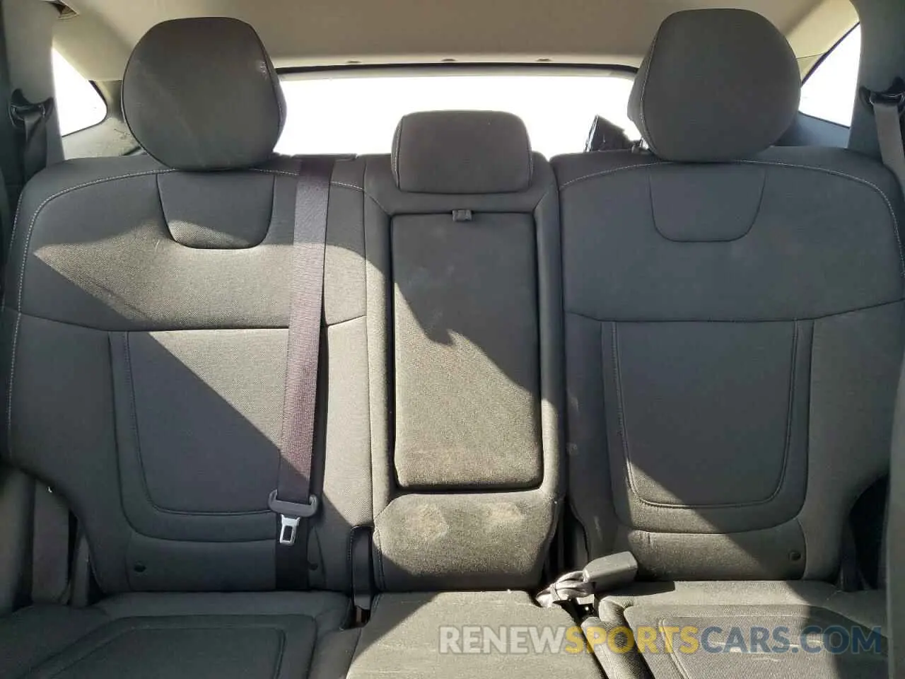 10 Photograph of a damaged car 5NMJB3AE7NH113722 HYUNDAI TUCSON 2022