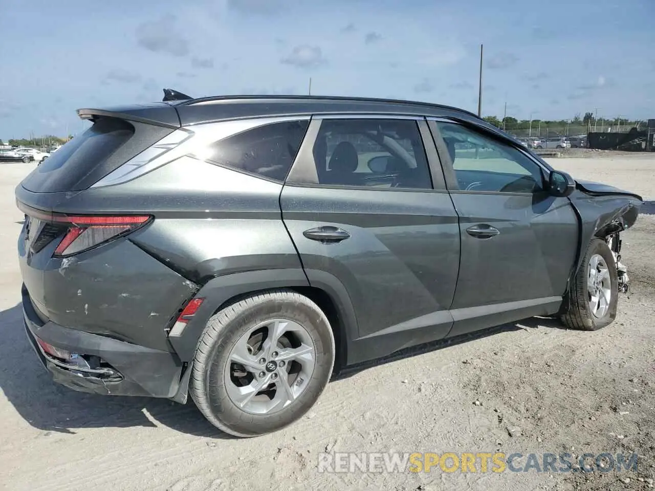 3 Photograph of a damaged car 5NMJB3AE7NH113722 HYUNDAI TUCSON 2022