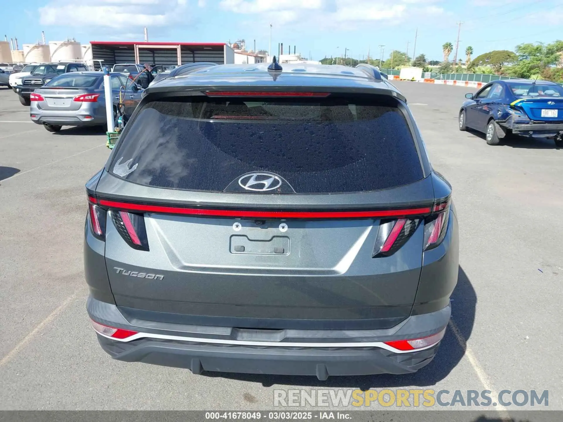 16 Photograph of a damaged car 5NMJB3AE8NH018358 HYUNDAI TUCSON 2022