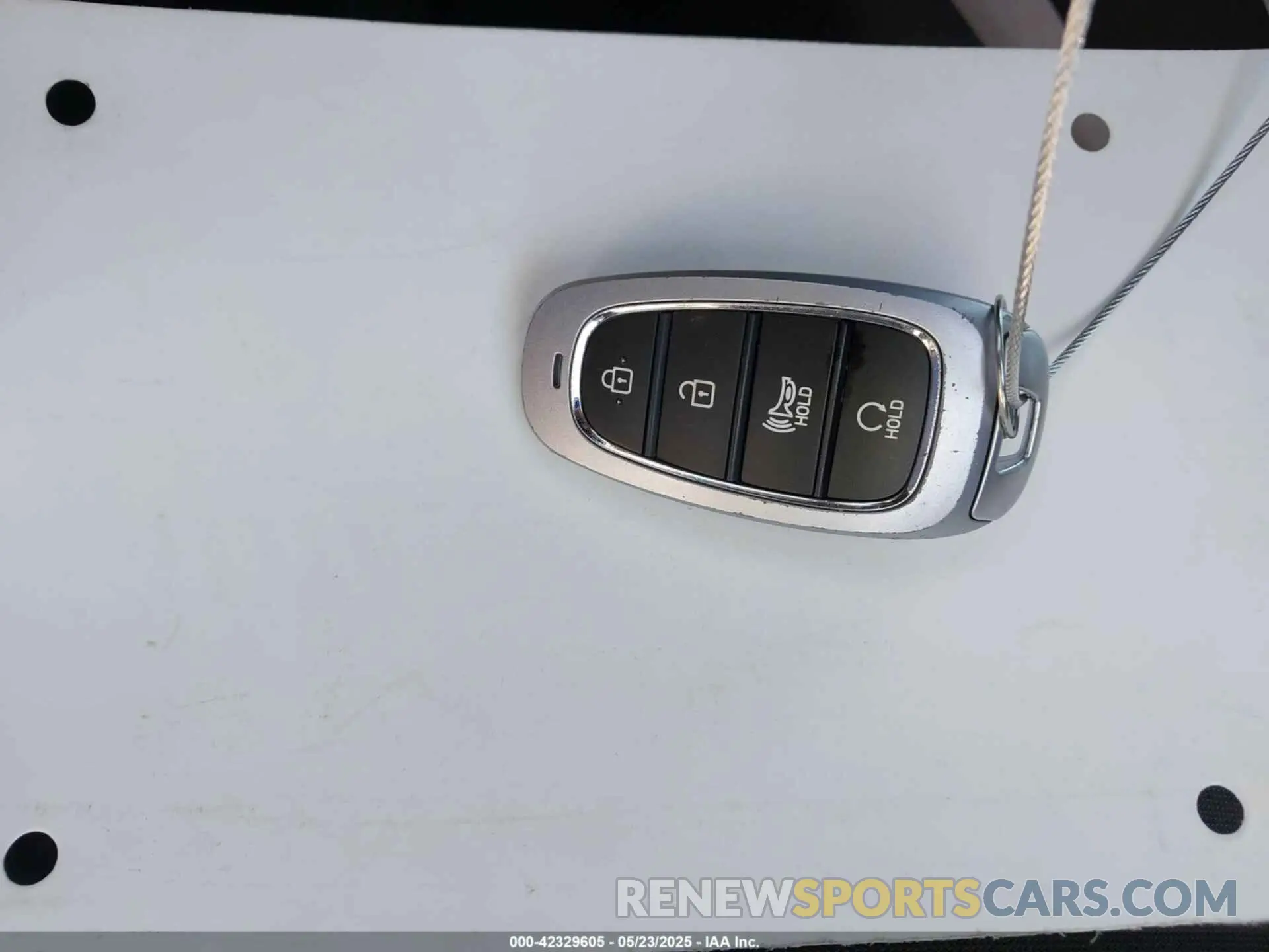 11 Photograph of a damaged car 5NMJB3AE8NH122686 HYUNDAI TUCSON 2022
