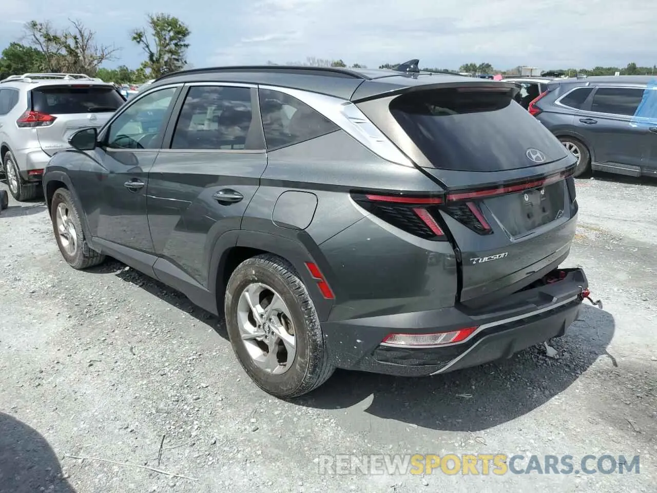 2 Photograph of a damaged car 5NMJB3AE9NH057198 HYUNDAI TUCSON 2022
