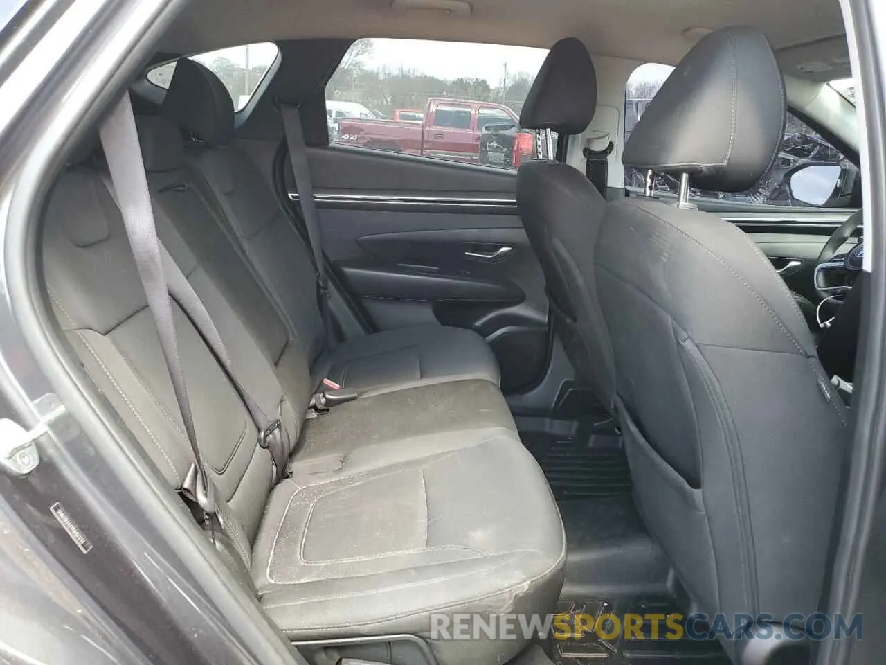 11 Photograph of a damaged car 5NMJB3AE9NH071733 HYUNDAI TUCSON 2022