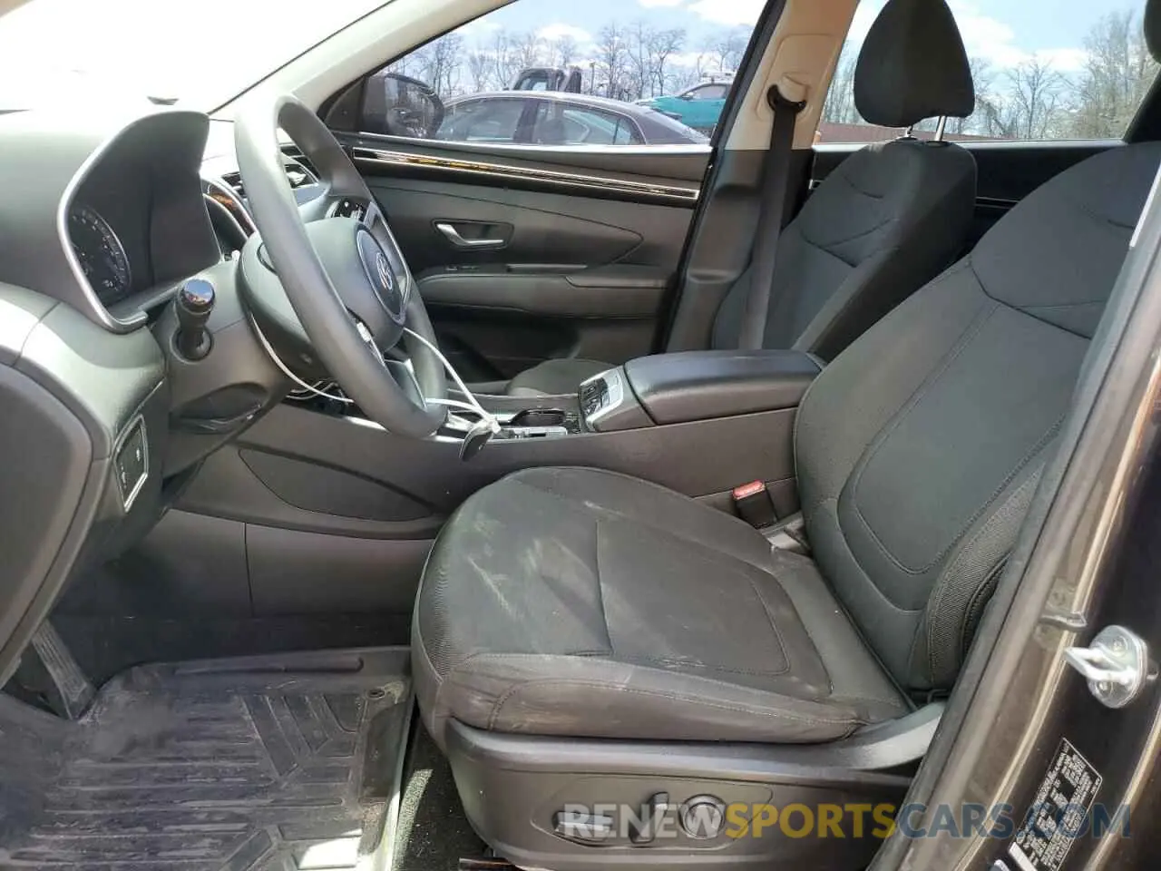 7 Photograph of a damaged car 5NMJB3AE9NH071733 HYUNDAI TUCSON 2022