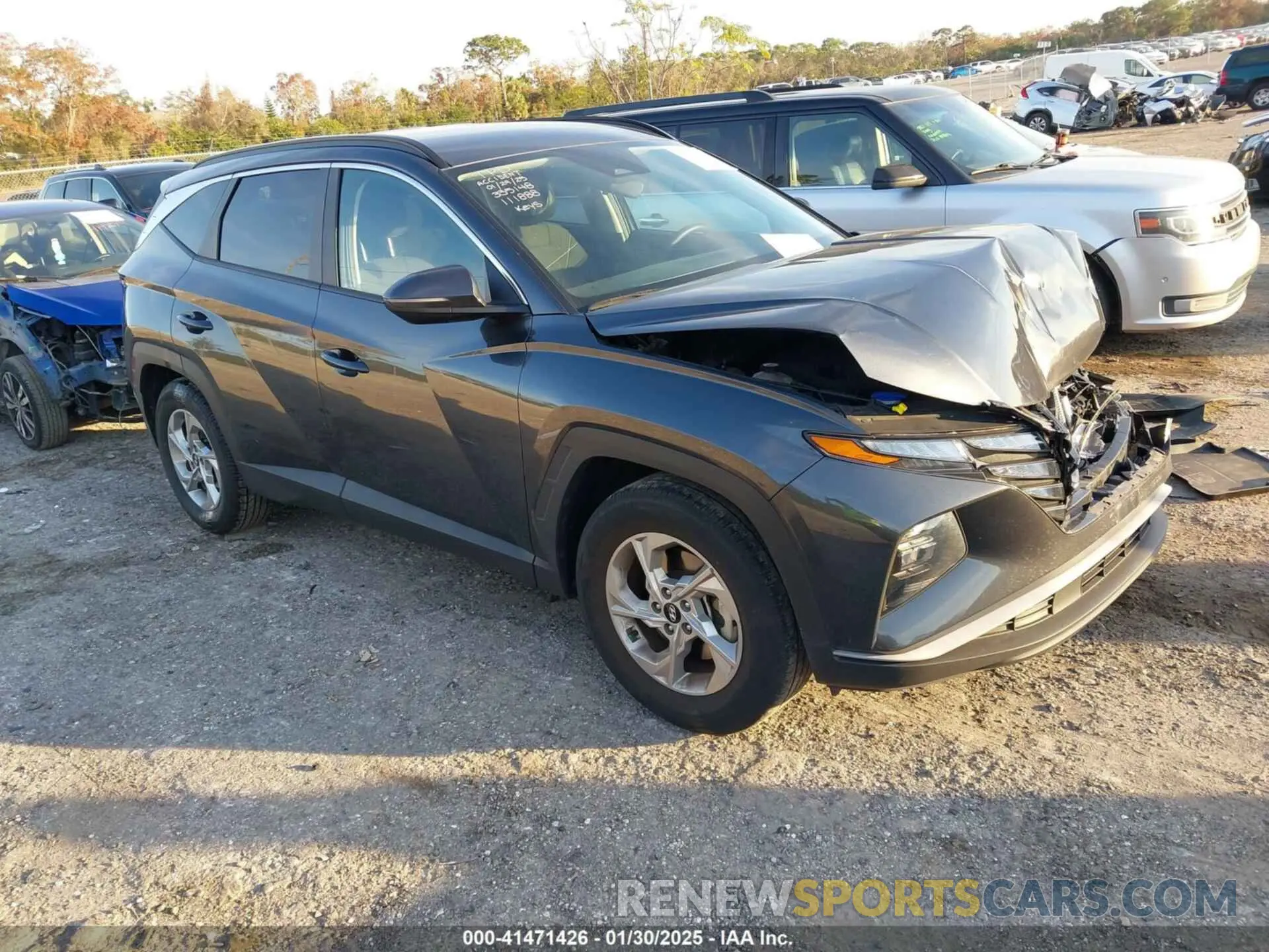 1 Photograph of a damaged car 5NMJB3AE9NH111888 HYUNDAI TUCSON 2022