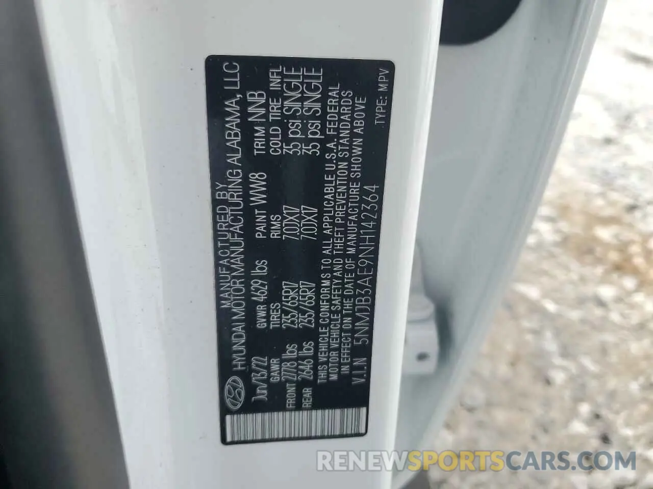 13 Photograph of a damaged car 5NMJB3AE9NH142364 HYUNDAI TUCSON 2022