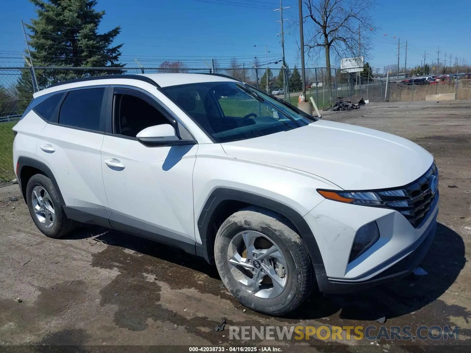 1 Photograph of a damaged car 5NMJBCAE0NH035638 HYUNDAI TUCSON 2022
