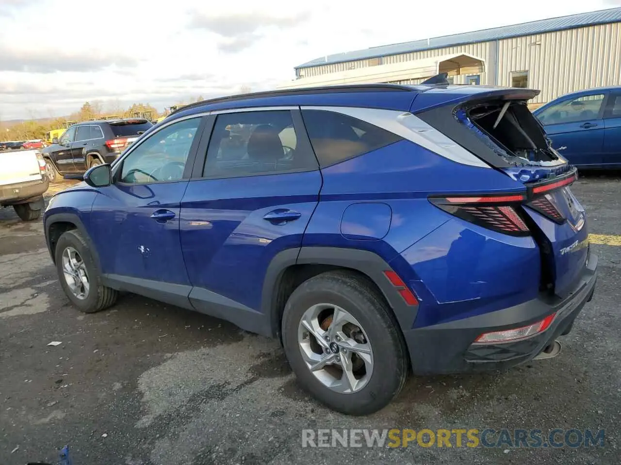 2 Photograph of a damaged car 5NMJBCAE0NH112220 HYUNDAI TUCSON 2022