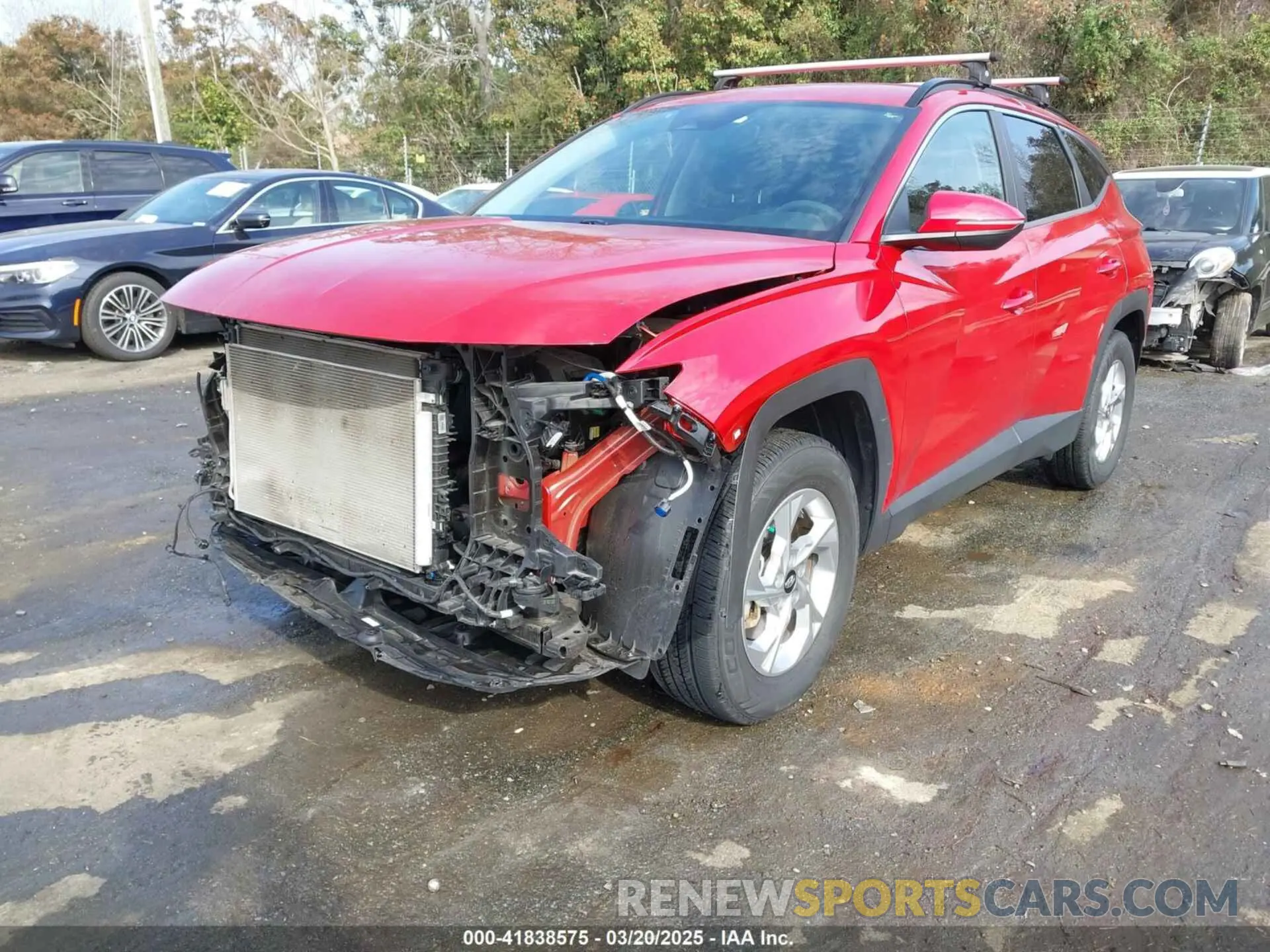 2 Photograph of a damaged car 5NMJBCAE1NH082015 HYUNDAI TUCSON 2022