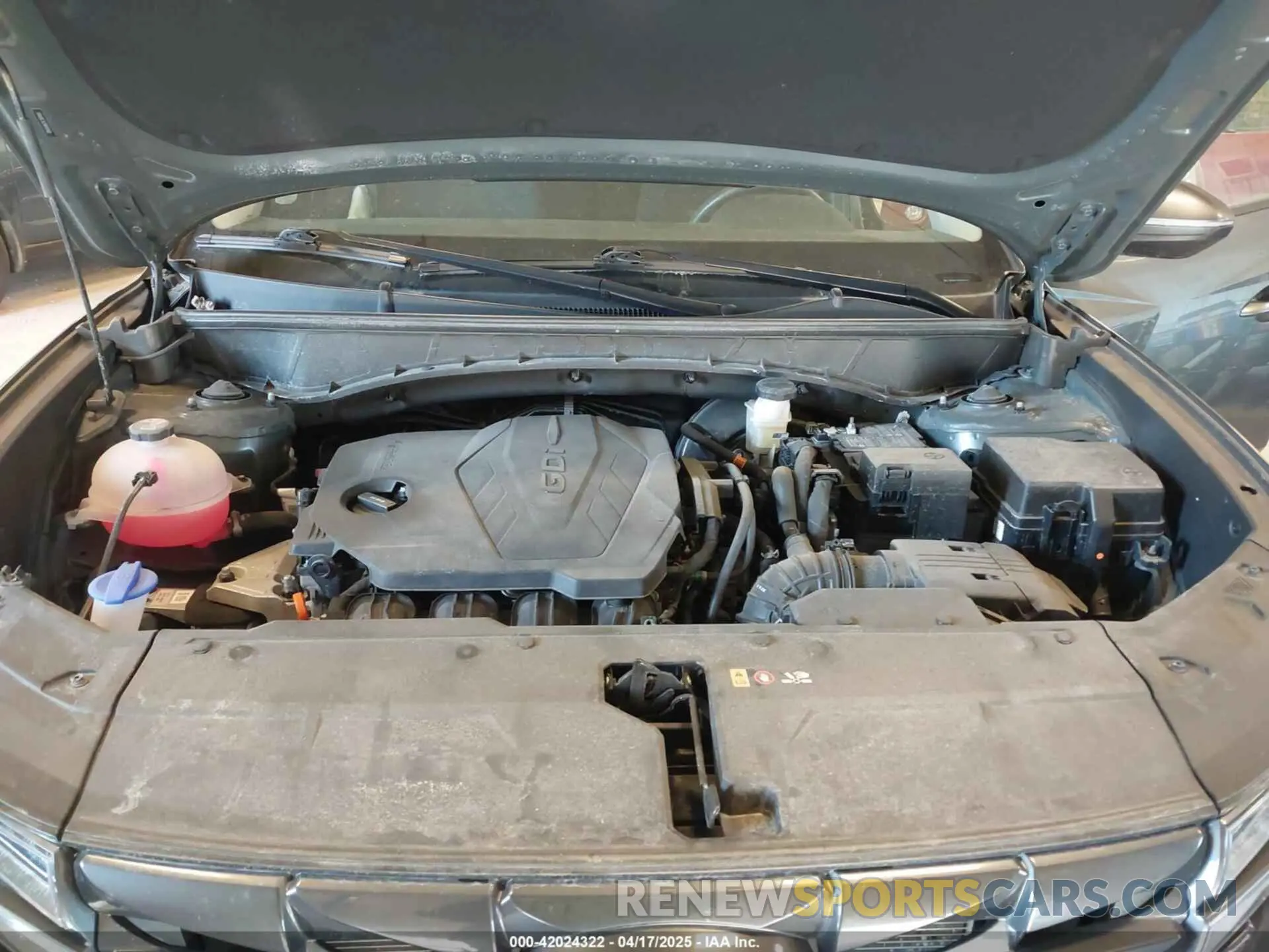 10 Photograph of a damaged car 5NMJBCAE1NH117460 HYUNDAI TUCSON 2022