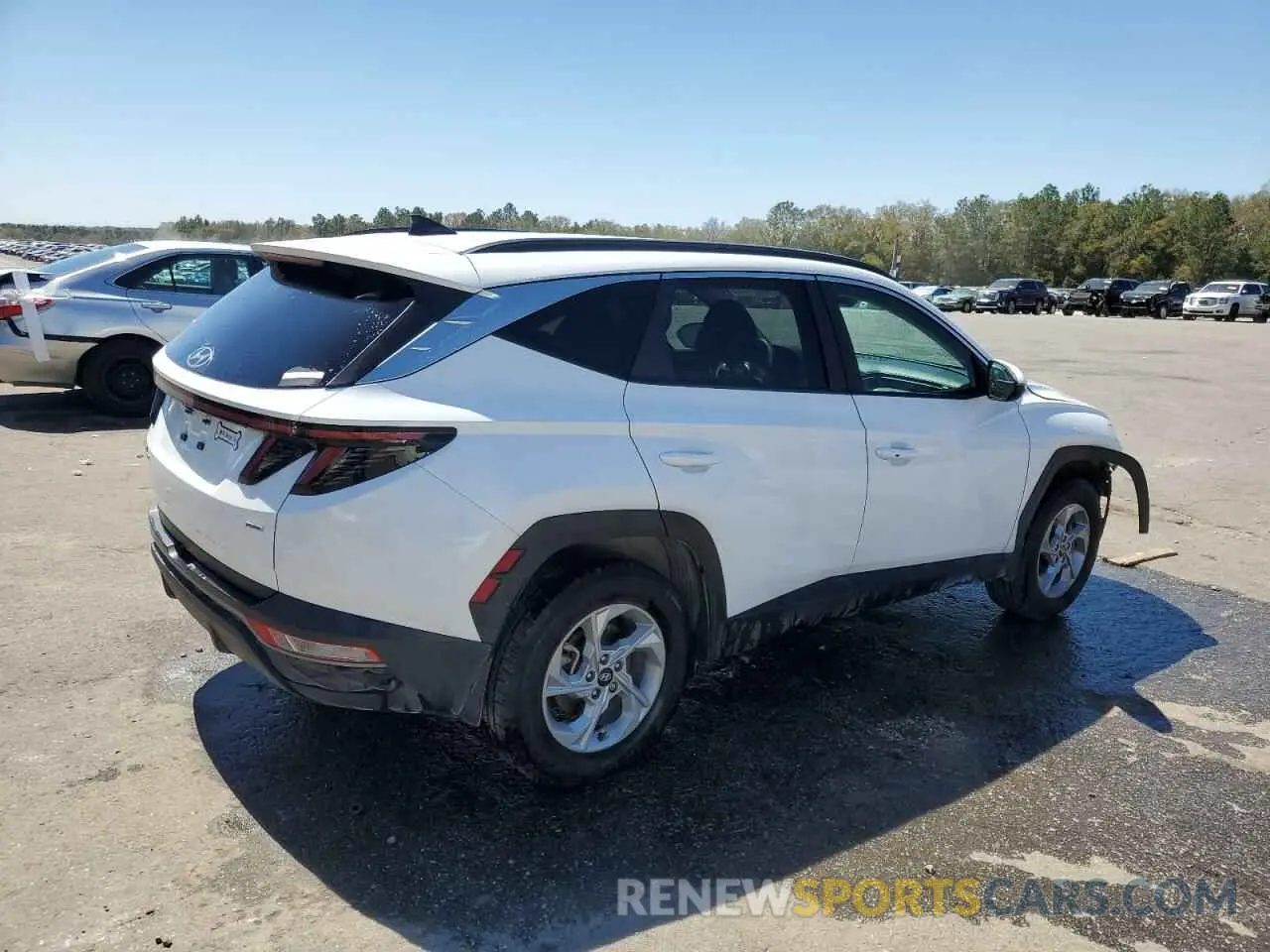 3 Photograph of a damaged car 5NMJBCAE1NH121458 HYUNDAI TUCSON 2022