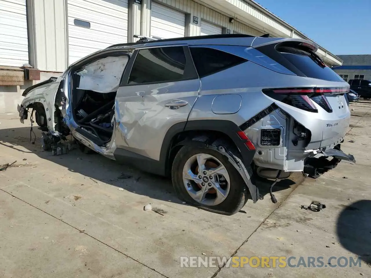 2 Photograph of a damaged car 5NMJBCAE1NH159272 HYUNDAI TUCSON 2022