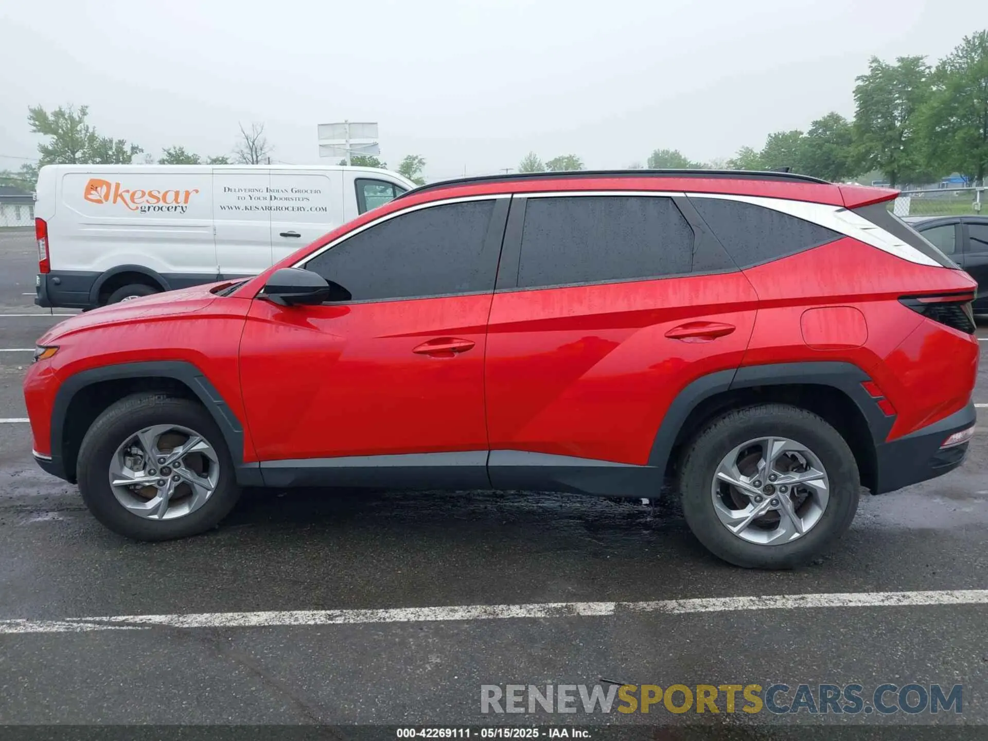 13 Photograph of a damaged car 5NMJBCAE2NH029856 HYUNDAI TUCSON 2022