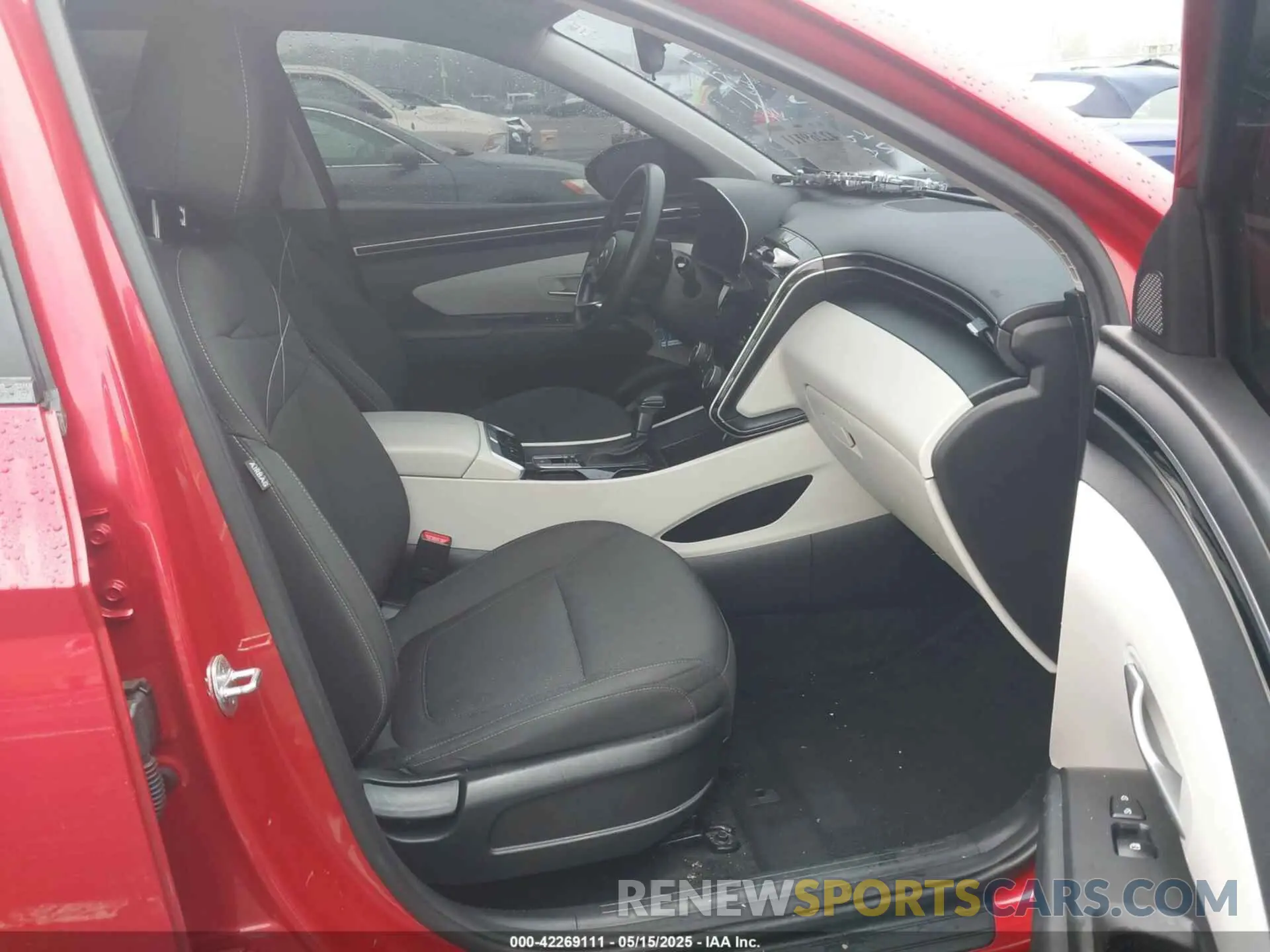 5 Photograph of a damaged car 5NMJBCAE2NH029856 HYUNDAI TUCSON 2022