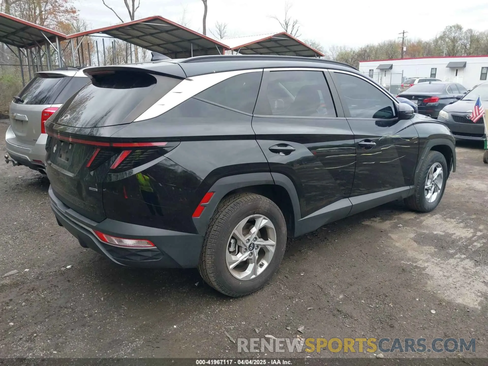 4 Photograph of a damaged car 5NMJBCAE2NH079124 HYUNDAI TUCSON 2022