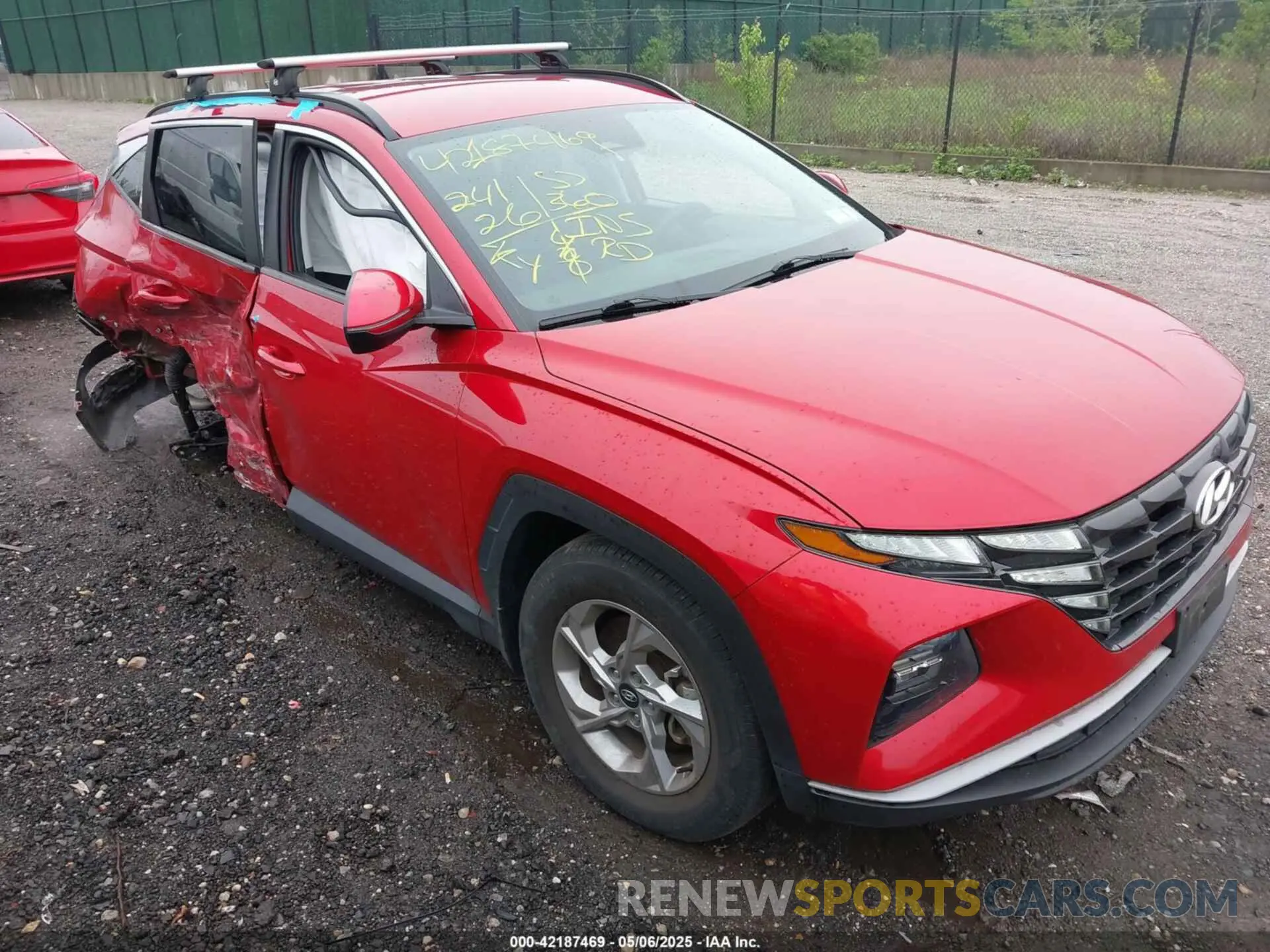 1 Photograph of a damaged car 5NMJBCAE3NH039019 HYUNDAI TUCSON 2022