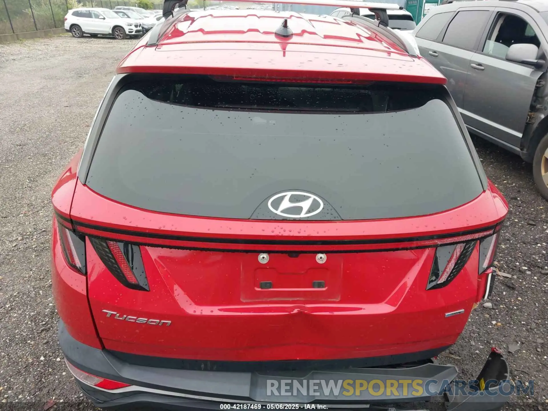 16 Photograph of a damaged car 5NMJBCAE3NH039019 HYUNDAI TUCSON 2022