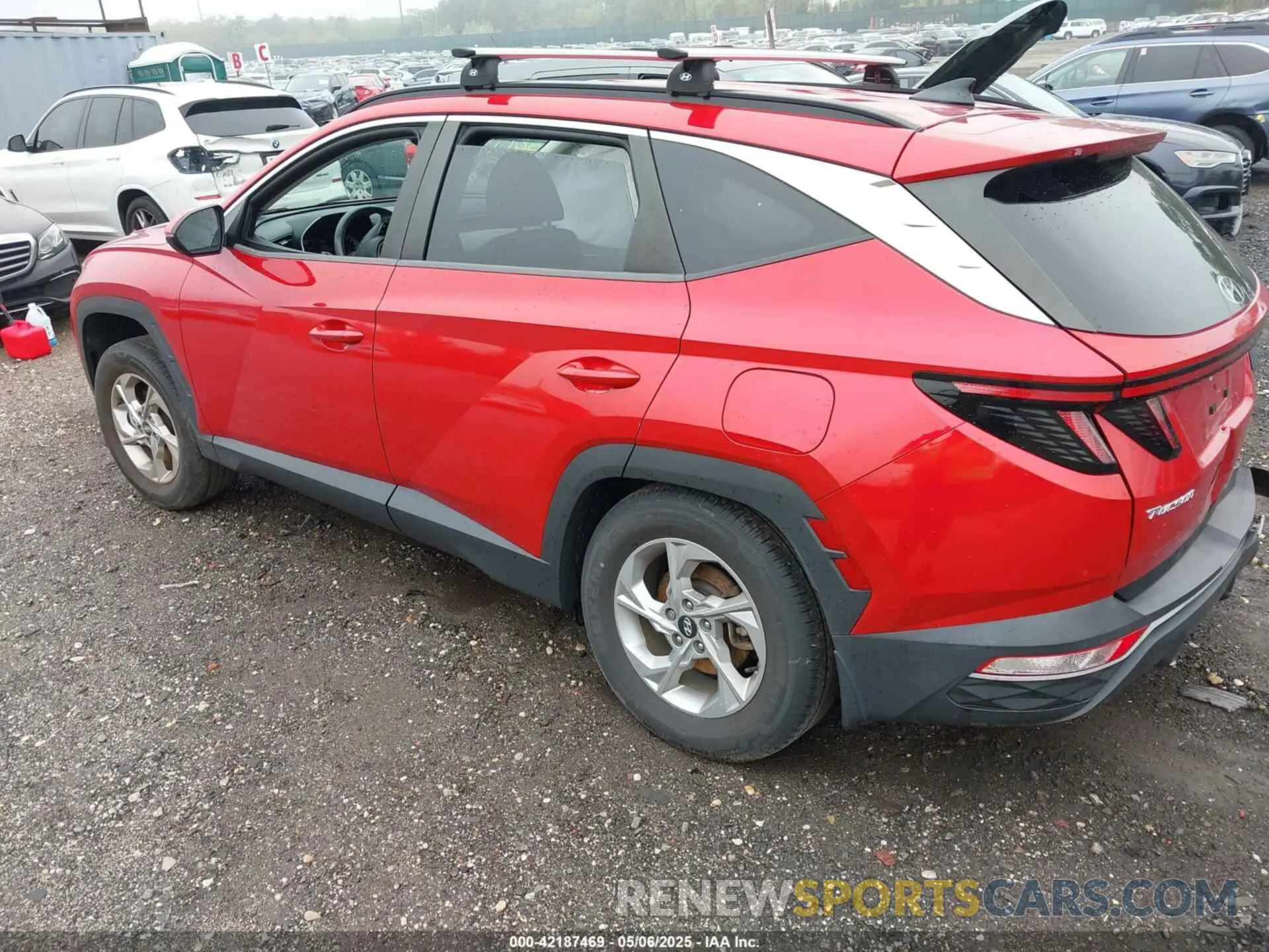 3 Photograph of a damaged car 5NMJBCAE3NH039019 HYUNDAI TUCSON 2022