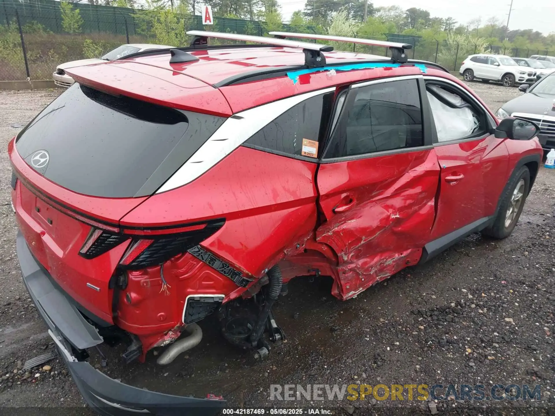 6 Photograph of a damaged car 5NMJBCAE3NH039019 HYUNDAI TUCSON 2022