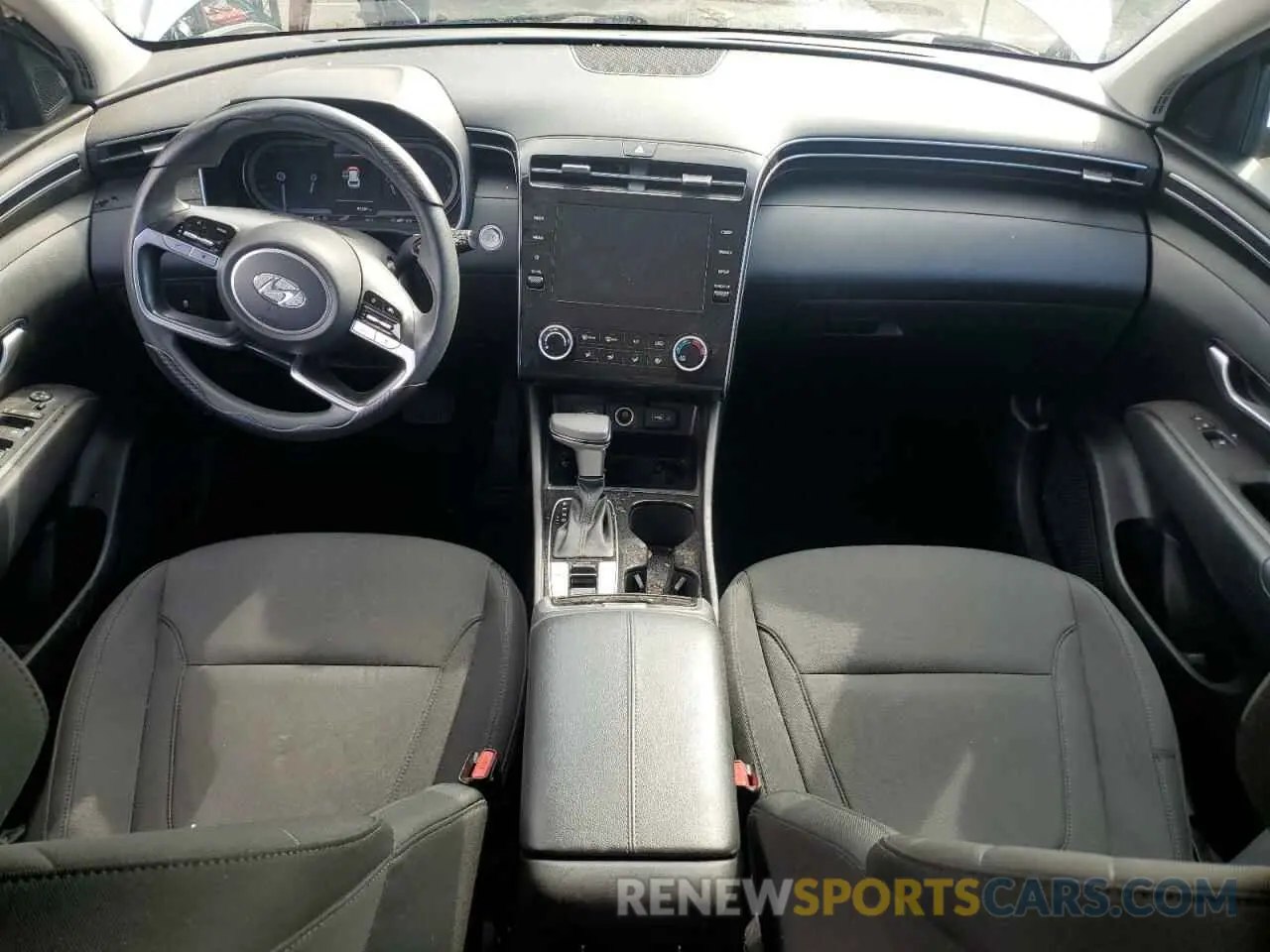 8 Photograph of a damaged car 5NMJBCAE4NH071266 HYUNDAI TUCSON 2022