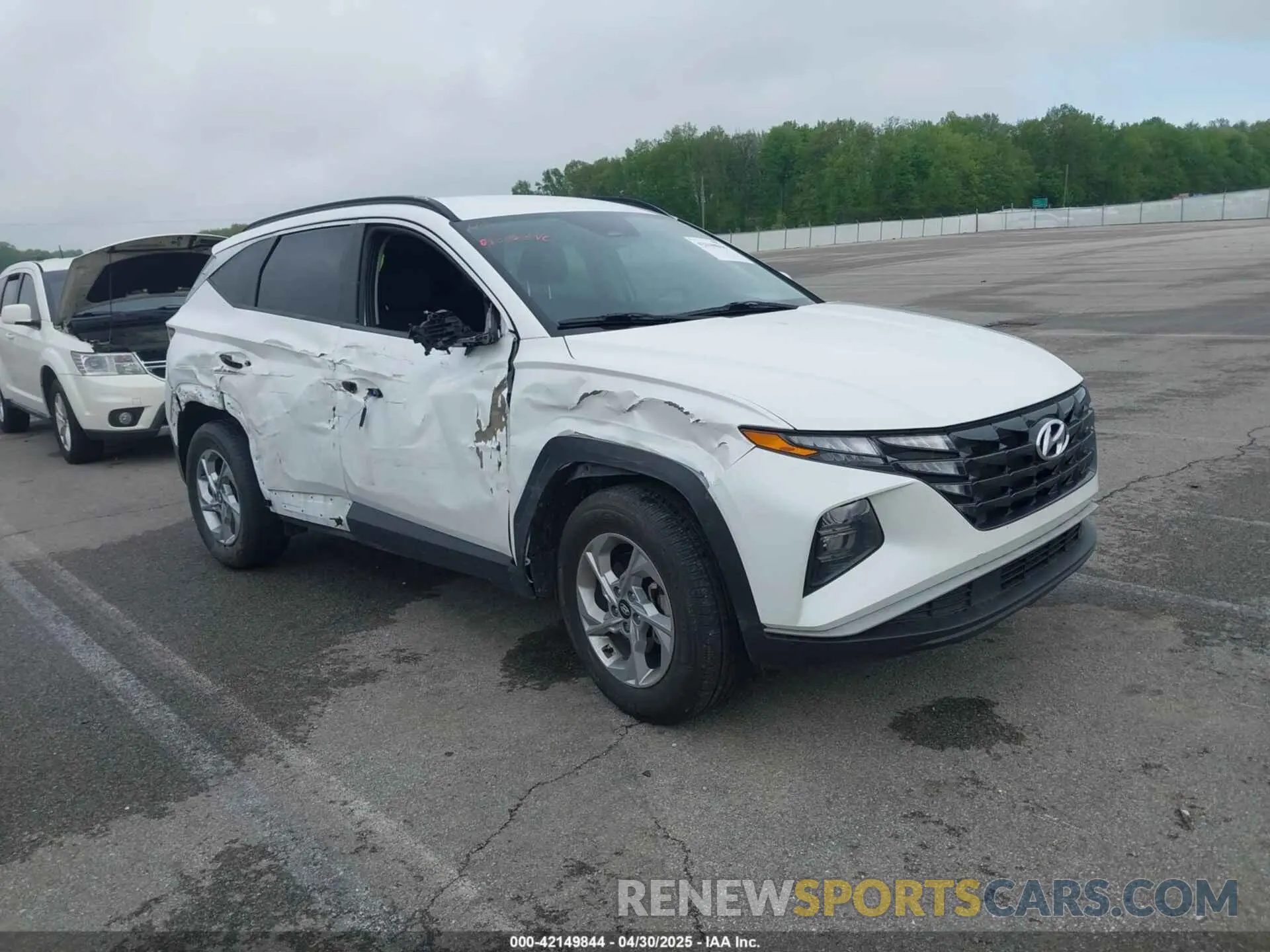 1 Photograph of a damaged car 5NMJBCAE4NH093249 HYUNDAI TUCSON 2022
