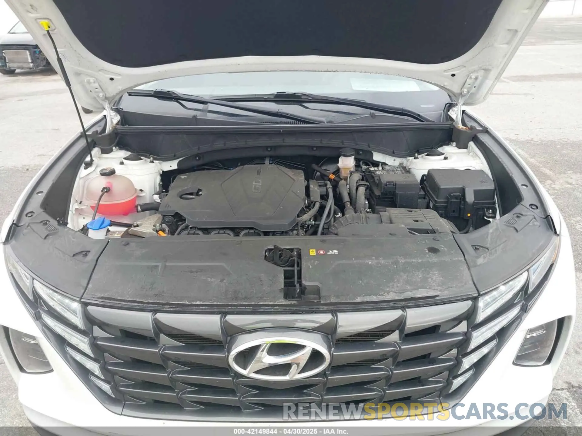 10 Photograph of a damaged car 5NMJBCAE4NH093249 HYUNDAI TUCSON 2022