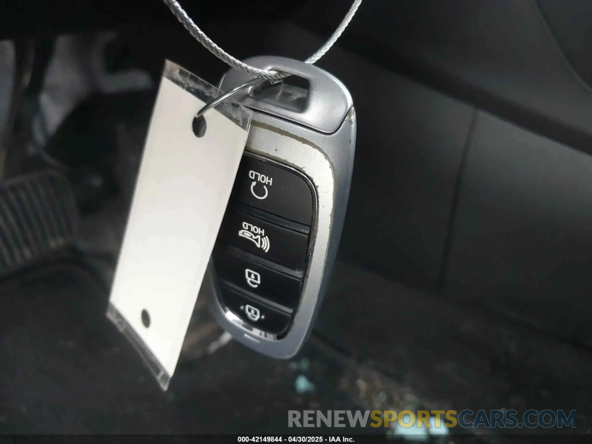 11 Photograph of a damaged car 5NMJBCAE4NH093249 HYUNDAI TUCSON 2022