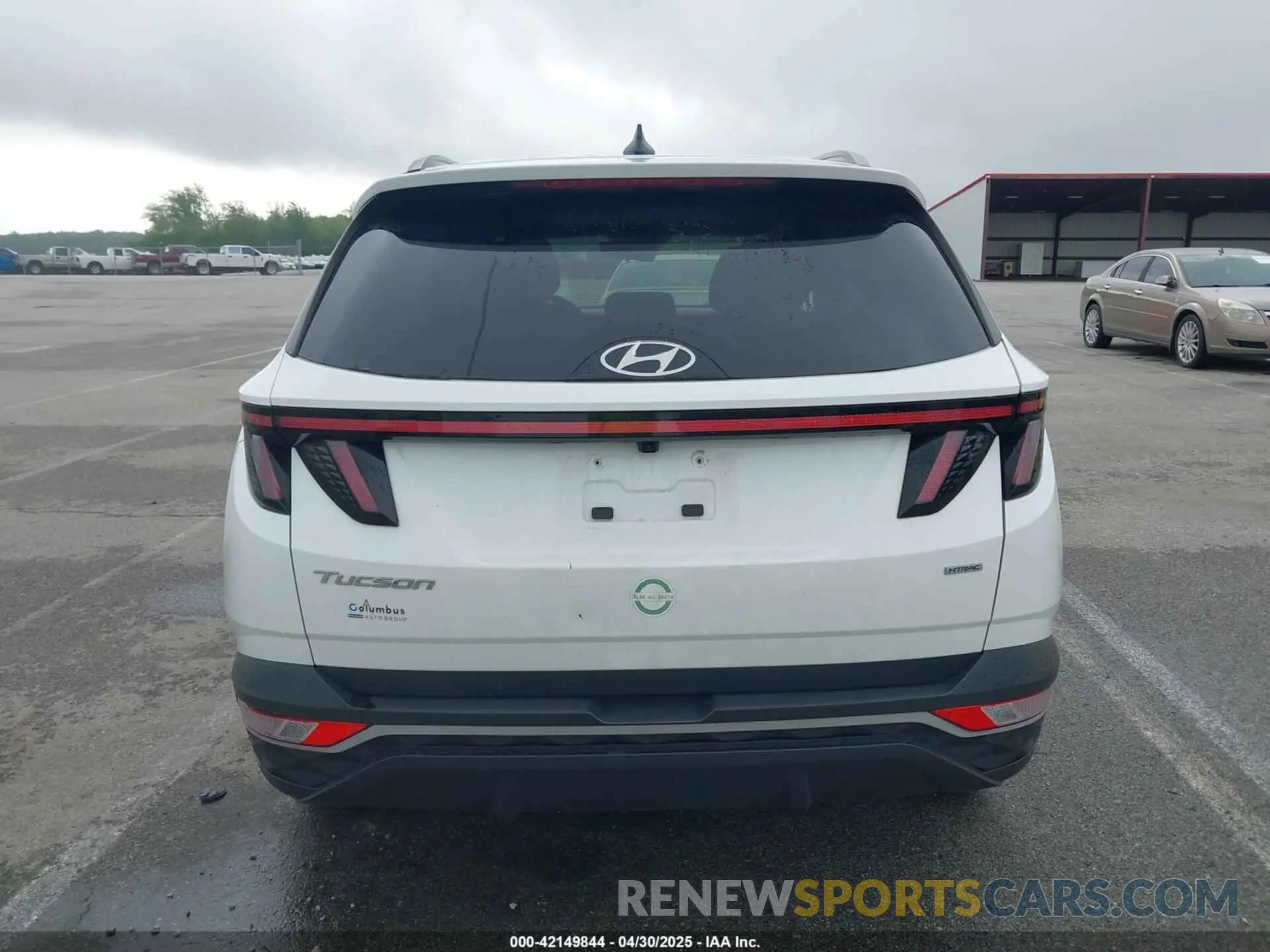 16 Photograph of a damaged car 5NMJBCAE4NH093249 HYUNDAI TUCSON 2022