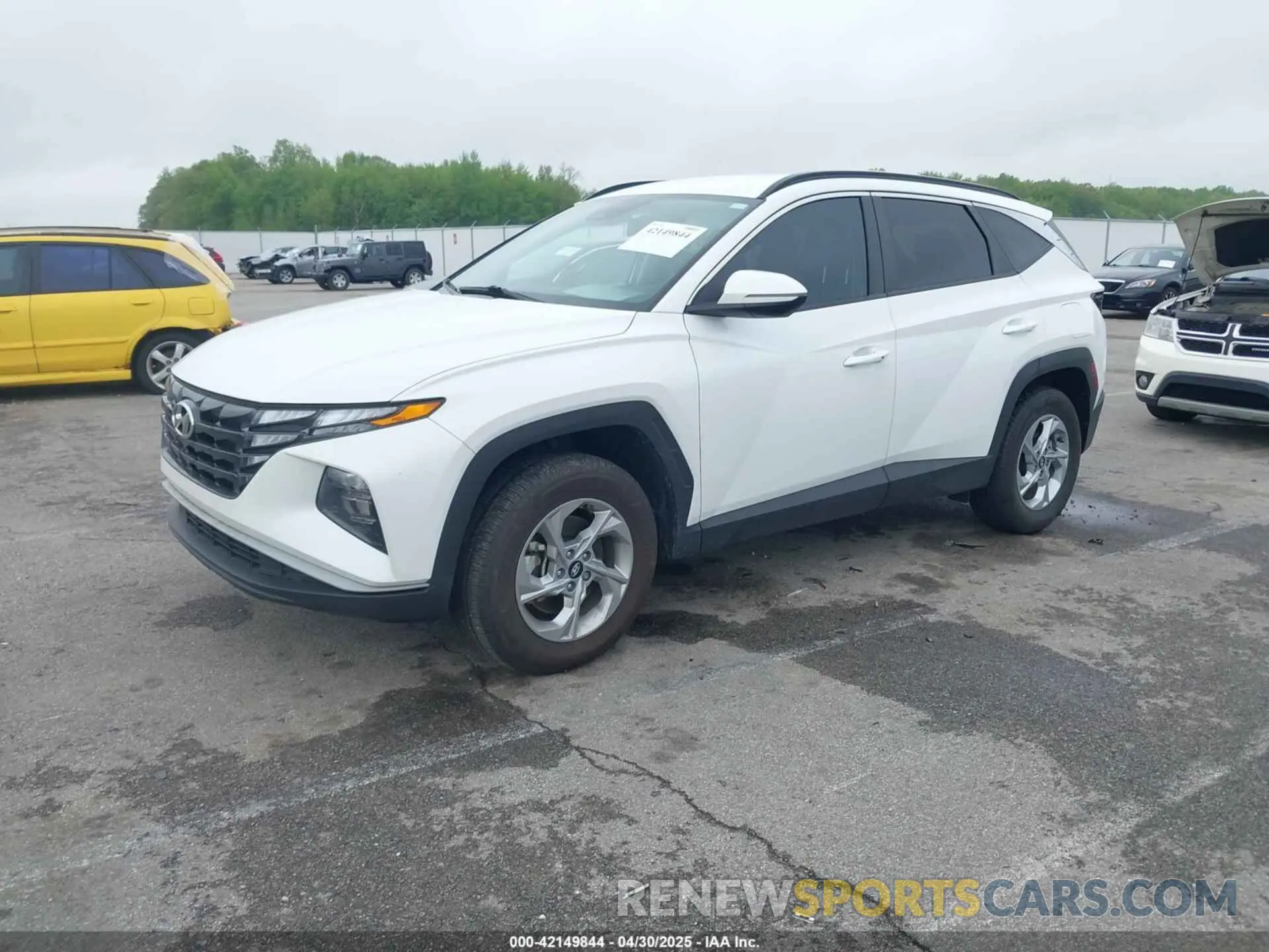 2 Photograph of a damaged car 5NMJBCAE4NH093249 HYUNDAI TUCSON 2022