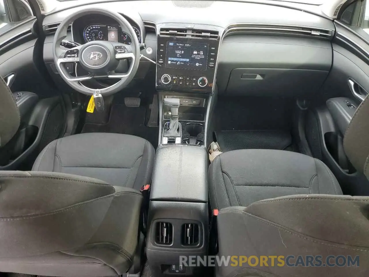 8 Photograph of a damaged car 5NMJBCAE4NH116741 HYUNDAI TUCSON 2022
