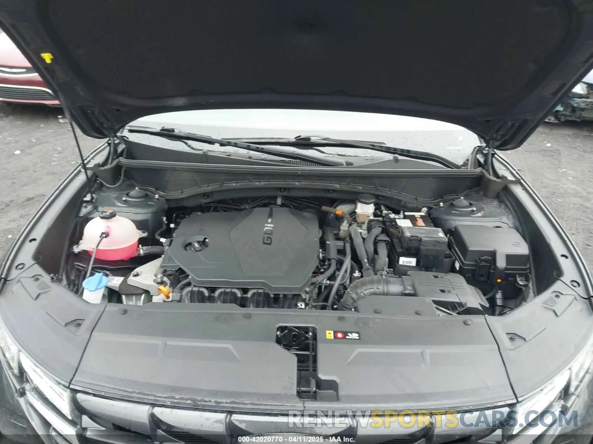 10 Photograph of a damaged car 5NMJBCAE5NH118093 HYUNDAI TUCSON 2022