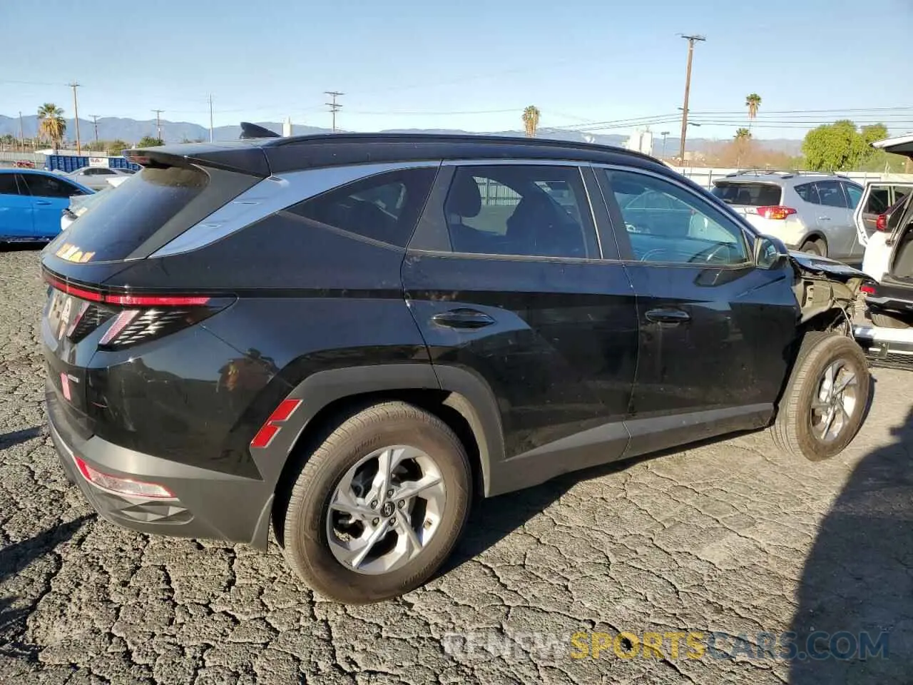 3 Photograph of a damaged car 5NMJBCAE5NH121754 HYUNDAI TUCSON 2022