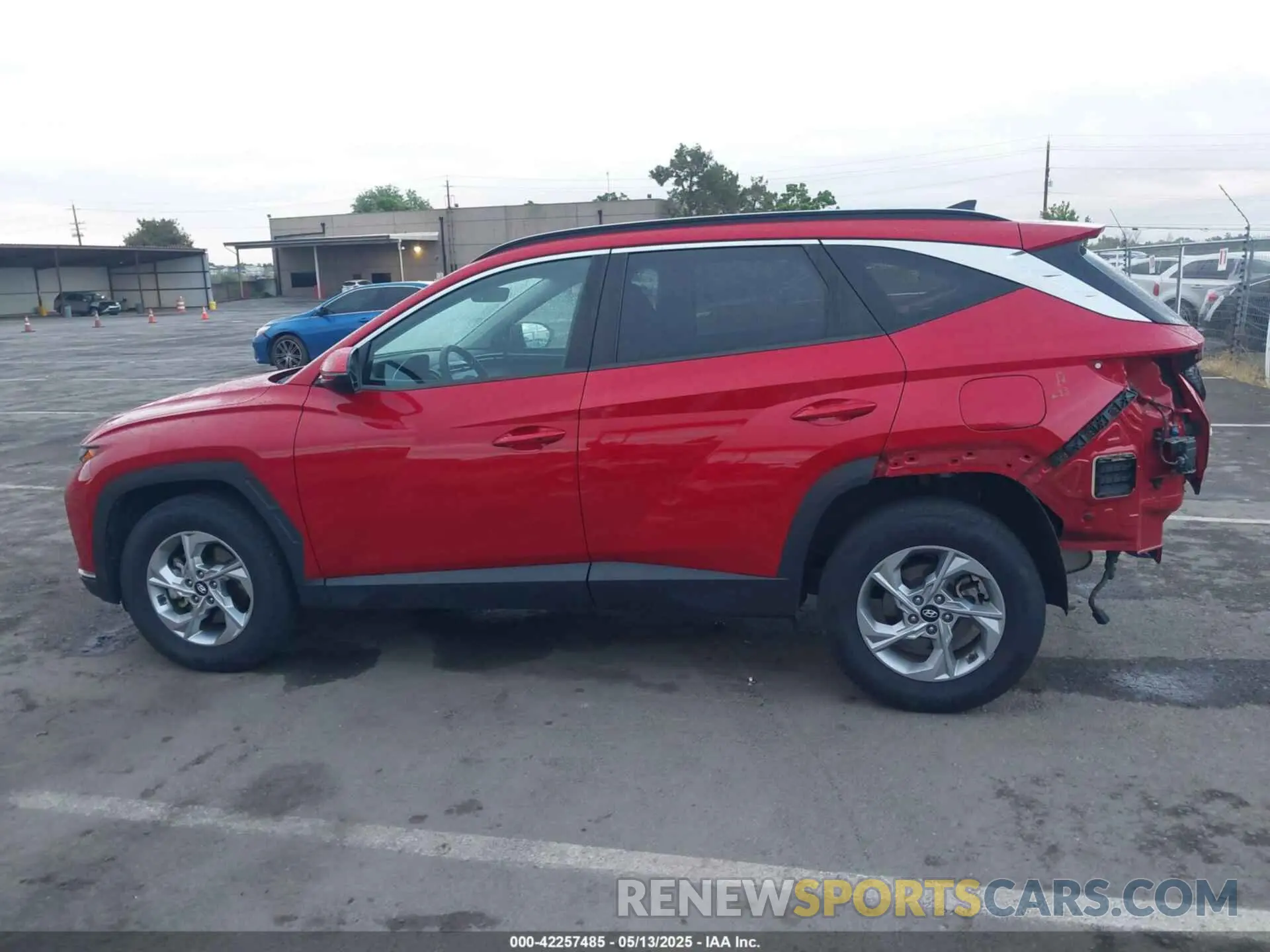 15 Photograph of a damaged car 5NMJBCAE6NH036051 HYUNDAI TUCSON 2022
