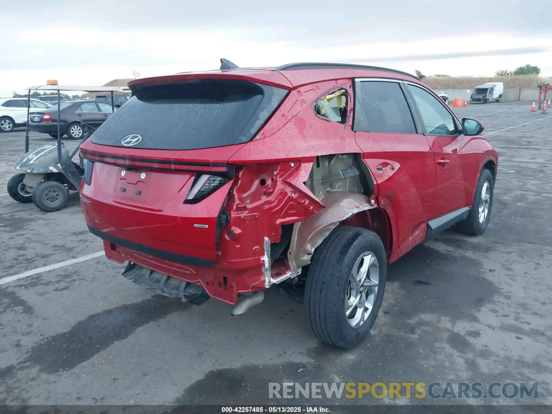 6 Photograph of a damaged car 5NMJBCAE6NH036051 HYUNDAI TUCSON 2022