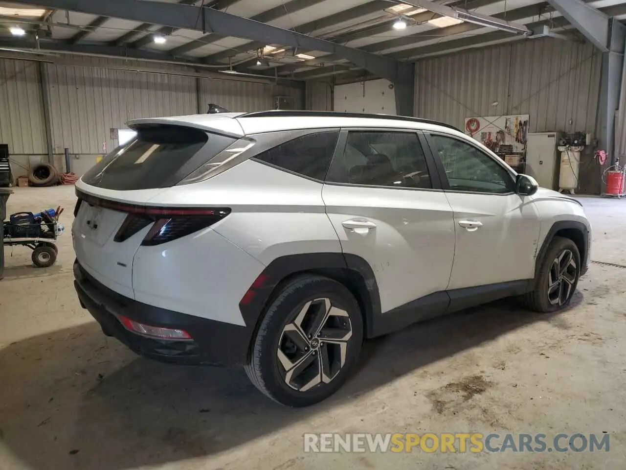 3 Photograph of a damaged car 5NMJBCAE6NH069874 HYUNDAI TUCSON 2022