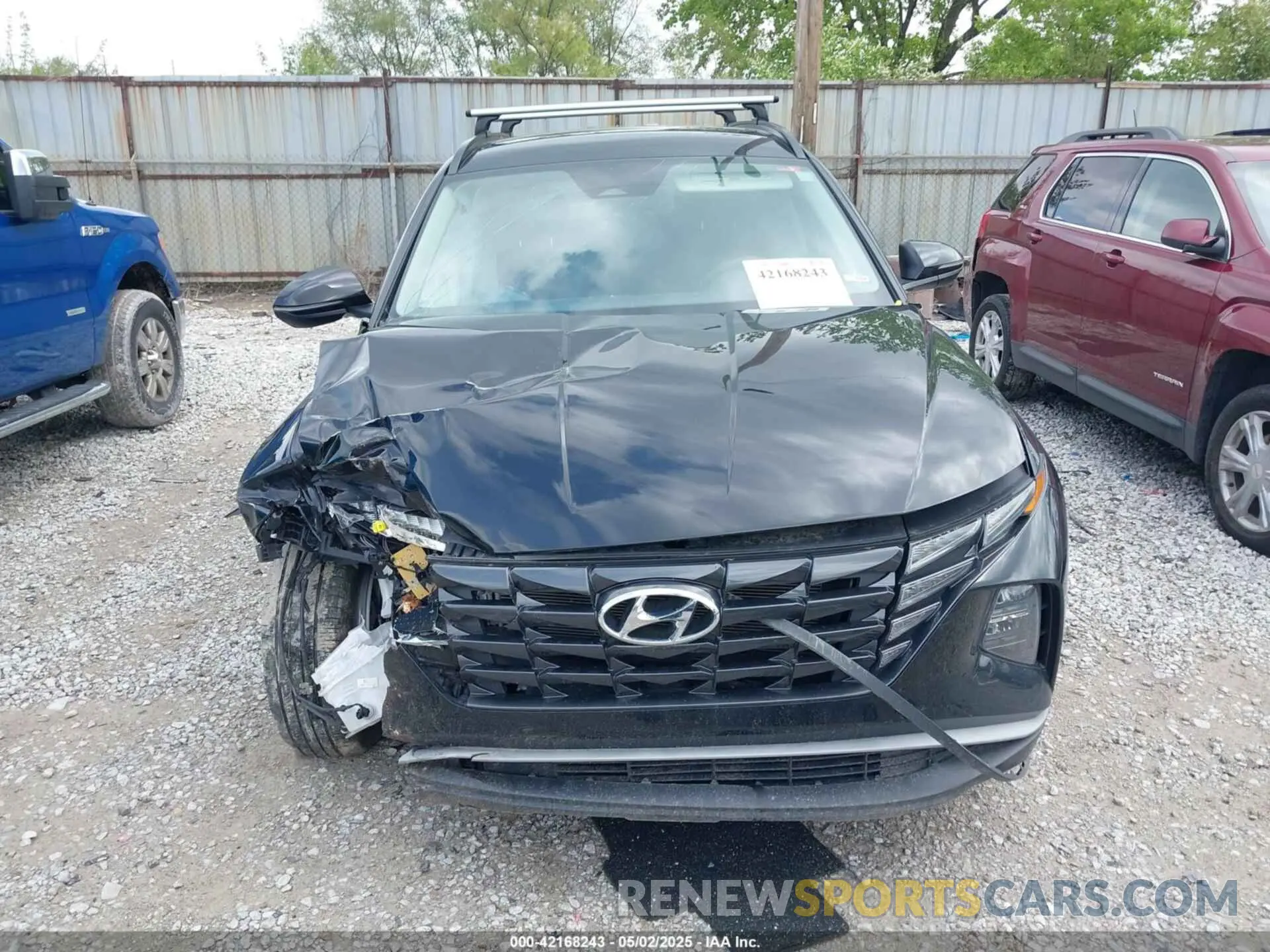 13 Photograph of a damaged car 5NMJBCAE7NH109685 HYUNDAI TUCSON 2022