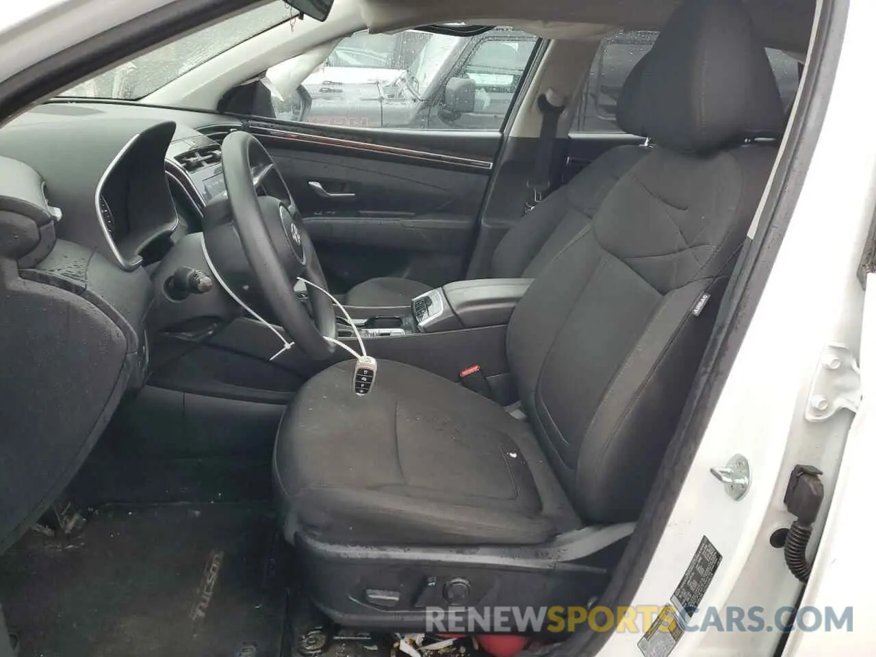 7 Photograph of a damaged car 5NMJBCAE8NH086319 HYUNDAI TUCSON 2022