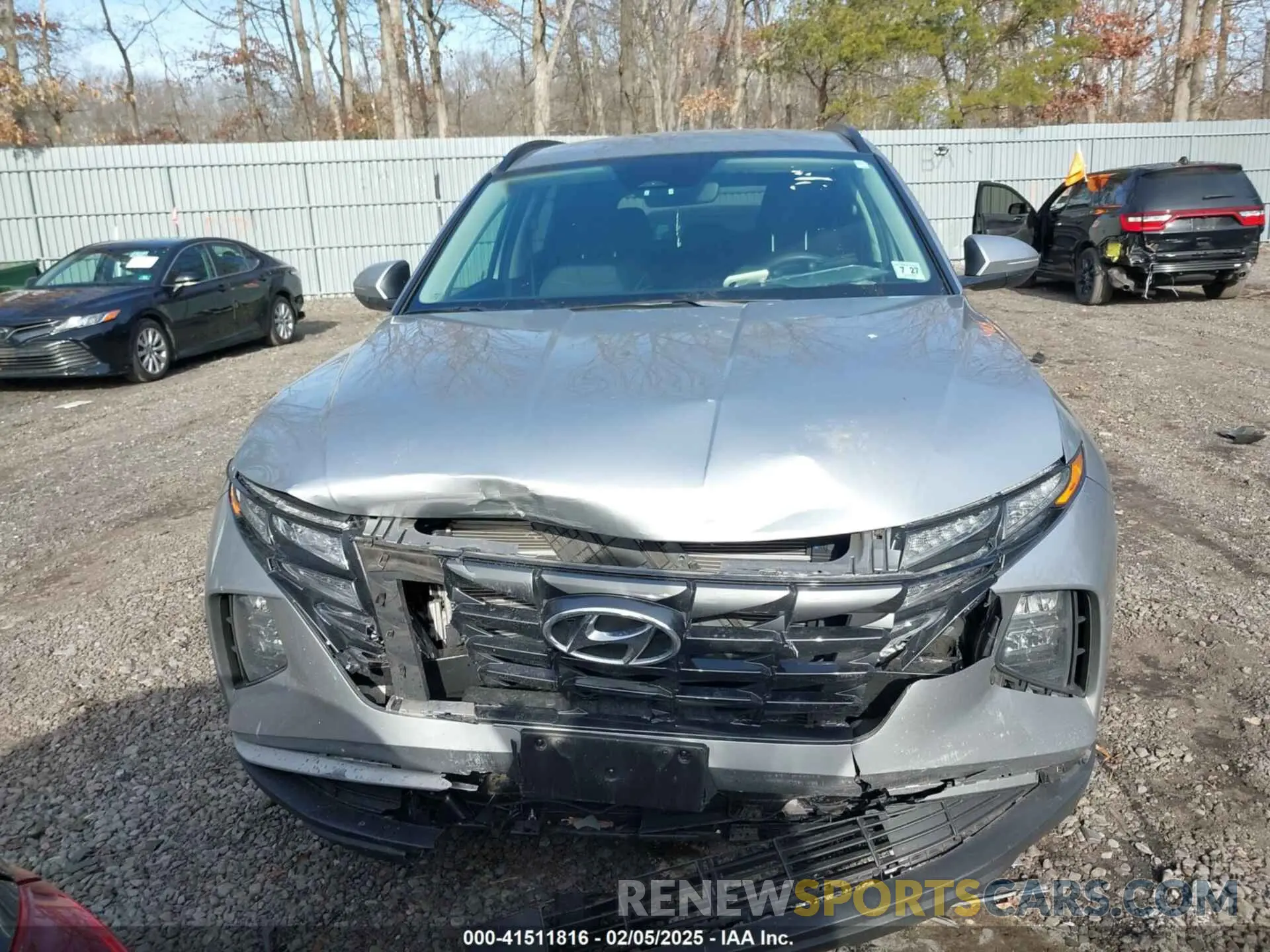 12 Photograph of a damaged car 5NMJBCAE8NH127046 HYUNDAI TUCSON 2022