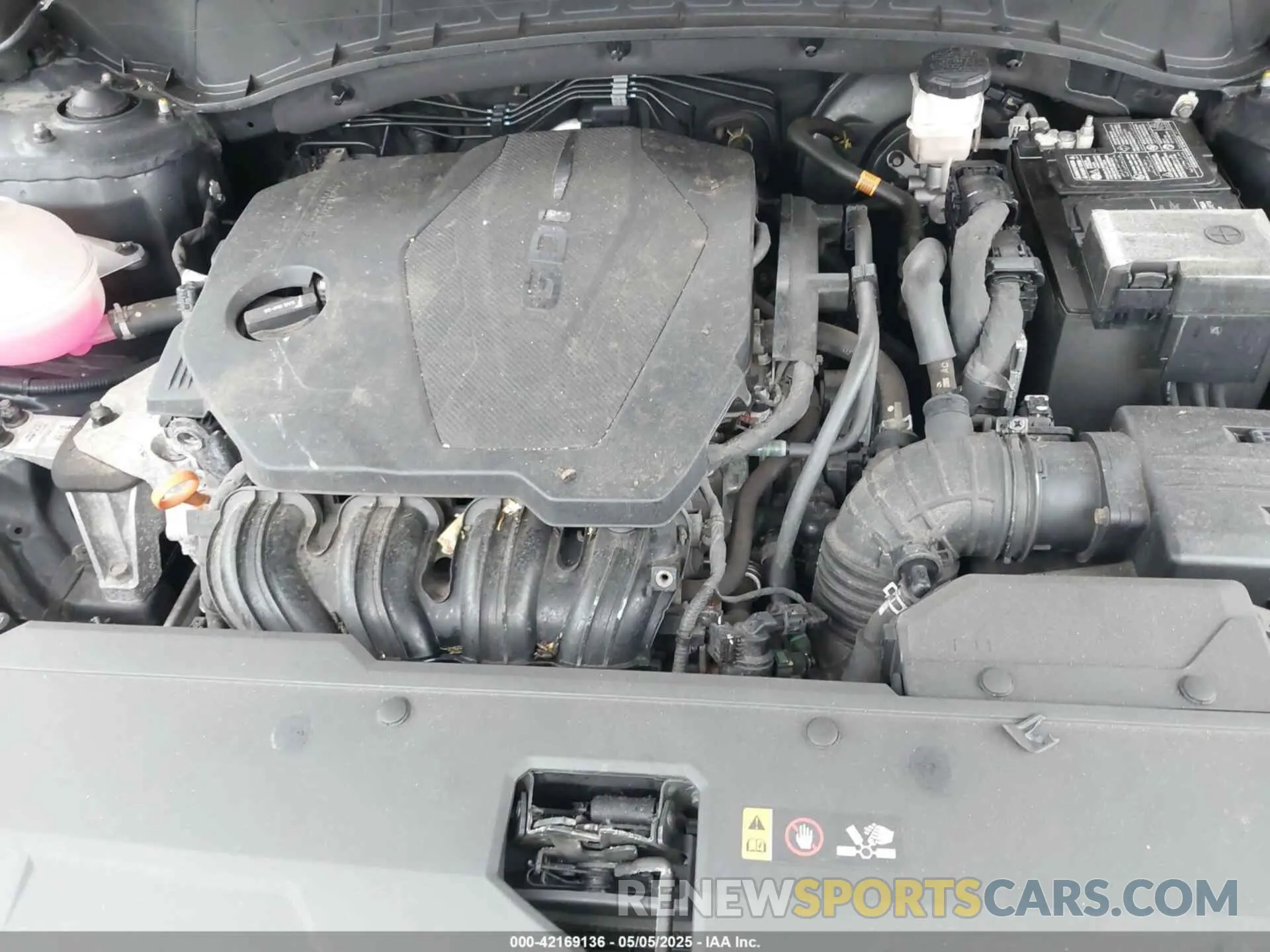 10 Photograph of a damaged car 5NMJBCAE9NH015906 HYUNDAI TUCSON 2022