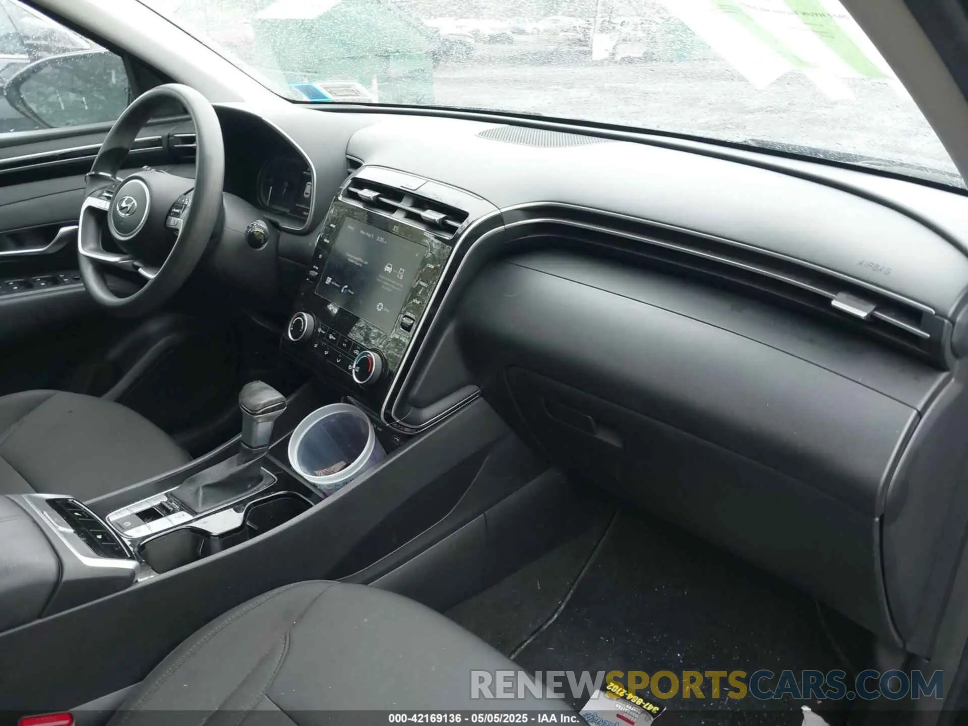 5 Photograph of a damaged car 5NMJBCAE9NH015906 HYUNDAI TUCSON 2022