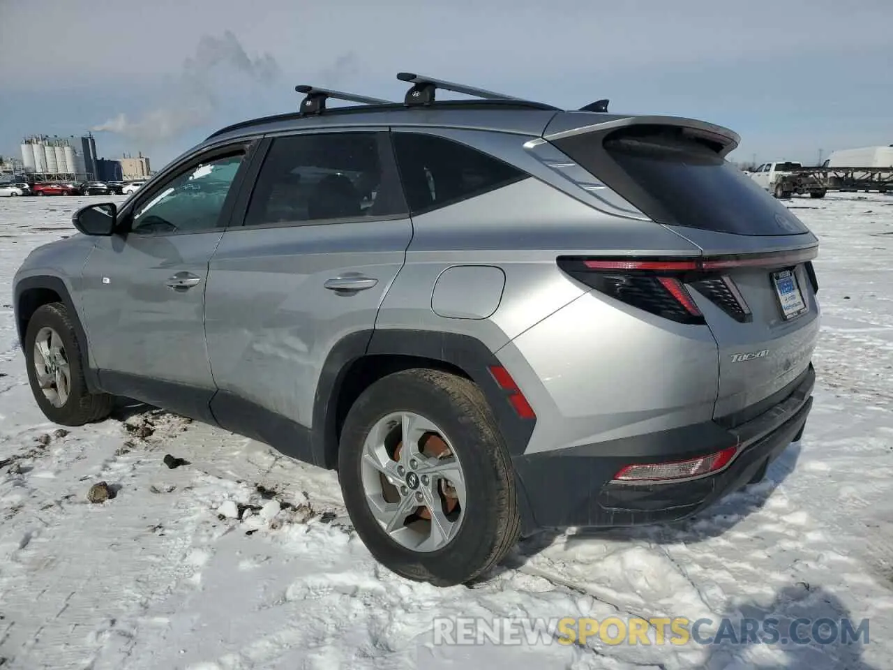 2 Photograph of a damaged car 5NMJBCAE9NH037310 HYUNDAI TUCSON 2022