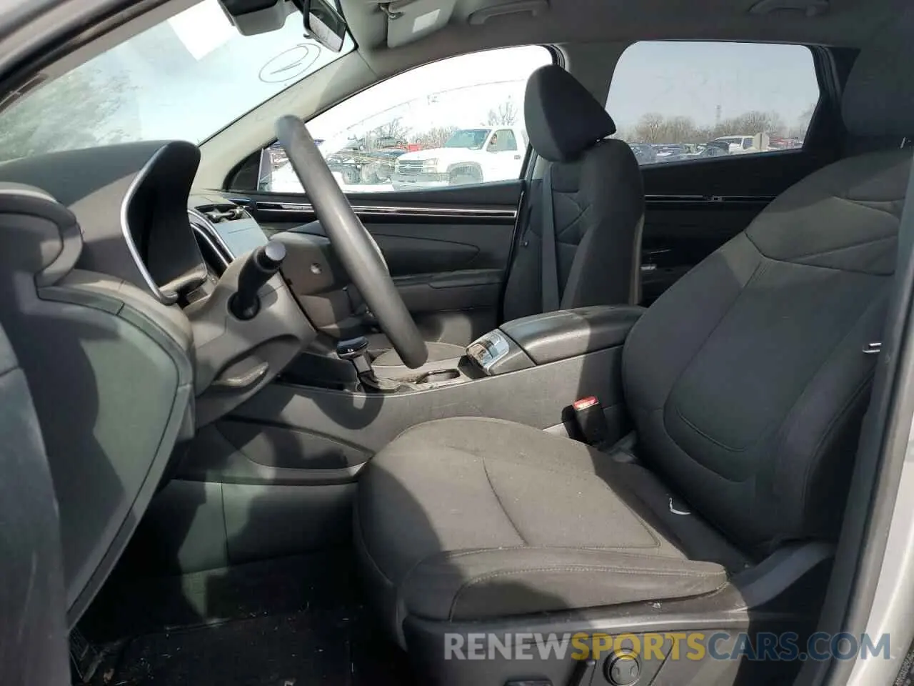7 Photograph of a damaged car 5NMJBCAE9NH037310 HYUNDAI TUCSON 2022