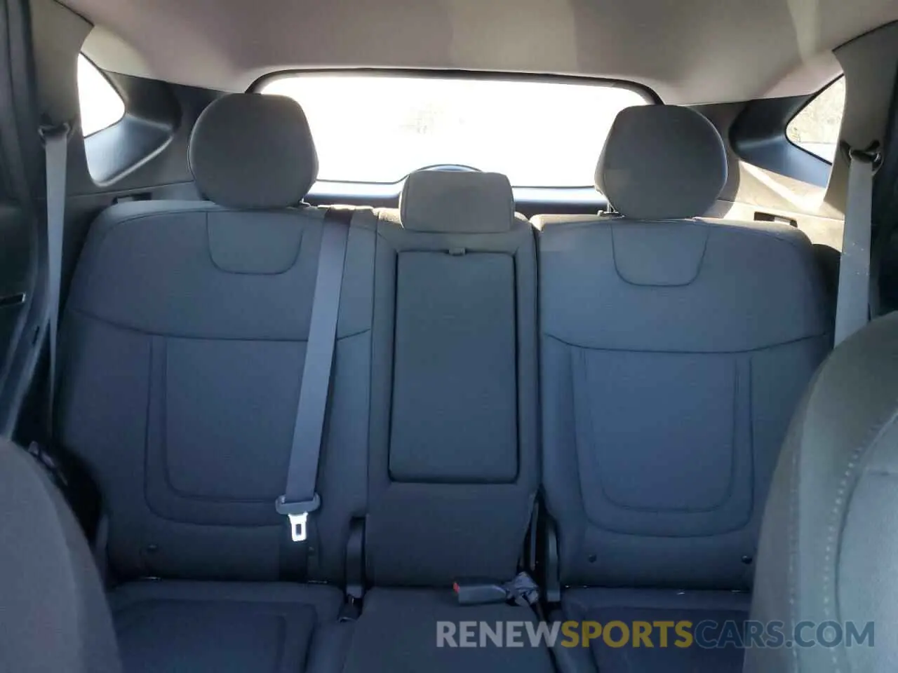 10 Photograph of a damaged car 5NMJBCAE9NH086216 HYUNDAI TUCSON 2022