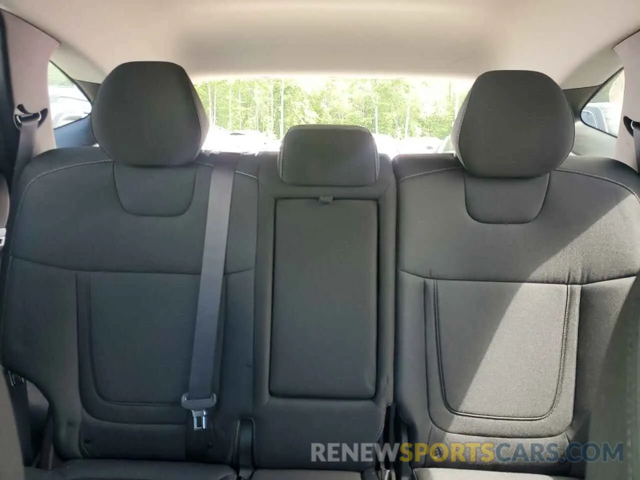 10 Photograph of a damaged car 5NMJBCAE9NH086331 HYUNDAI TUCSON 2022