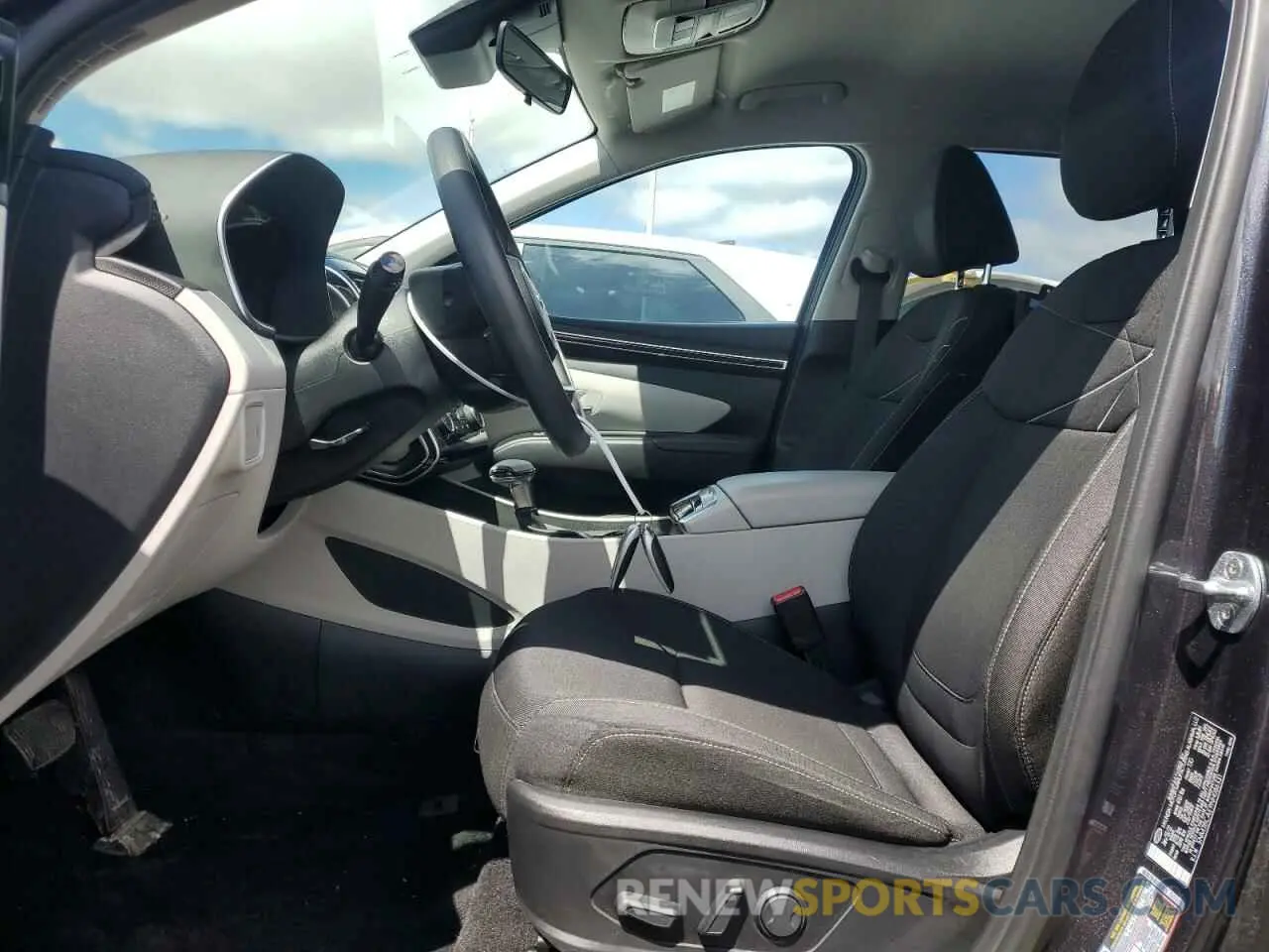 7 Photograph of a damaged car 5NMJBCAE9NH086331 HYUNDAI TUCSON 2022