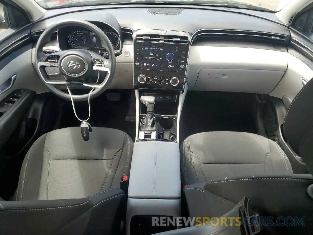 8 Photograph of a damaged car 5NMJBCAE9NH086331 HYUNDAI TUCSON 2022