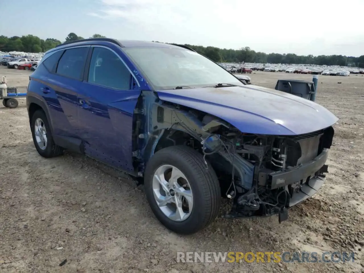 4 Photograph of a damaged car 5NMJBCAE9NH133034 HYUNDAI TUCSON 2022