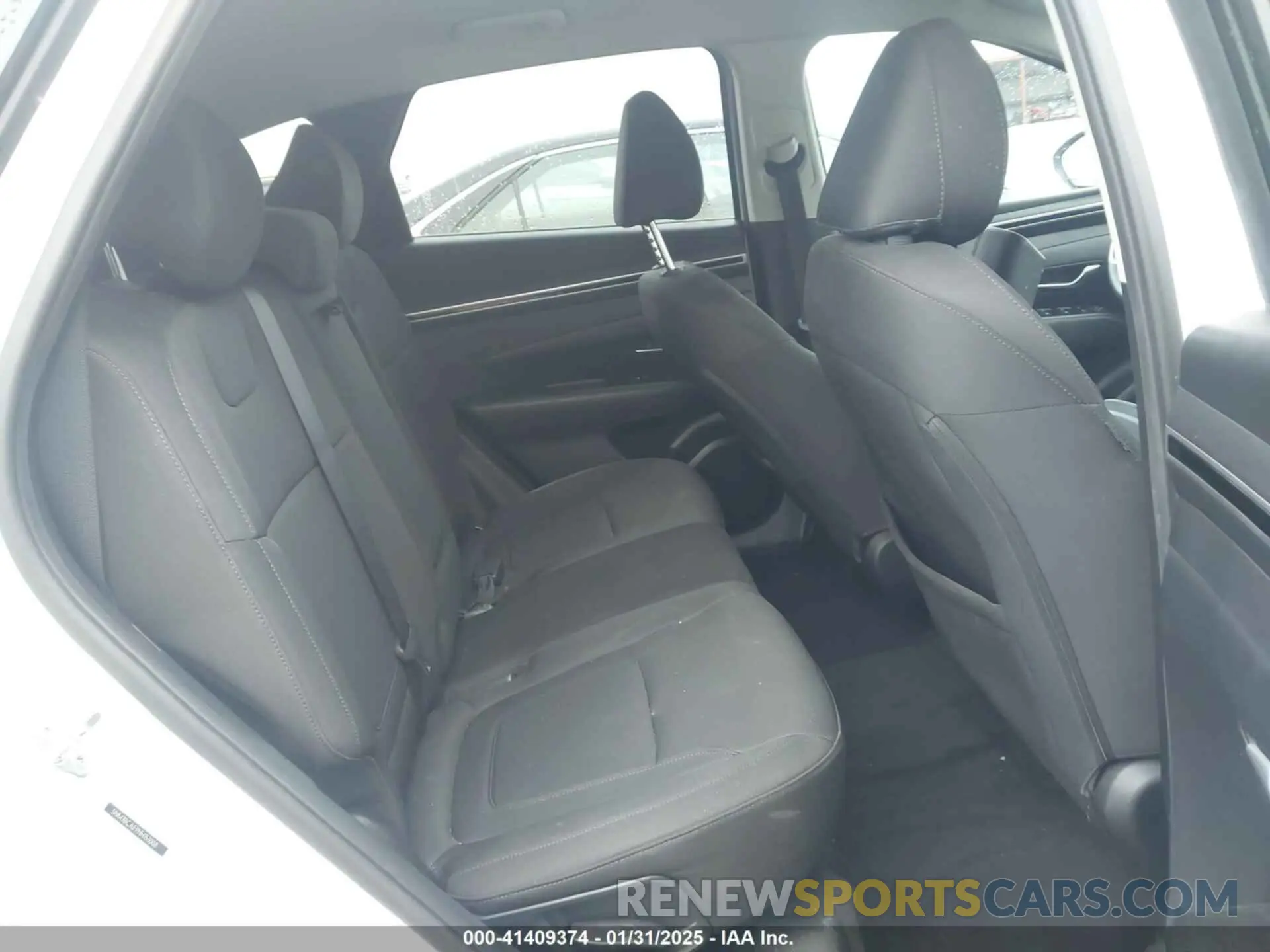 8 Photograph of a damaged car 5NMJBCAE9NH153008 HYUNDAI TUCSON 2022