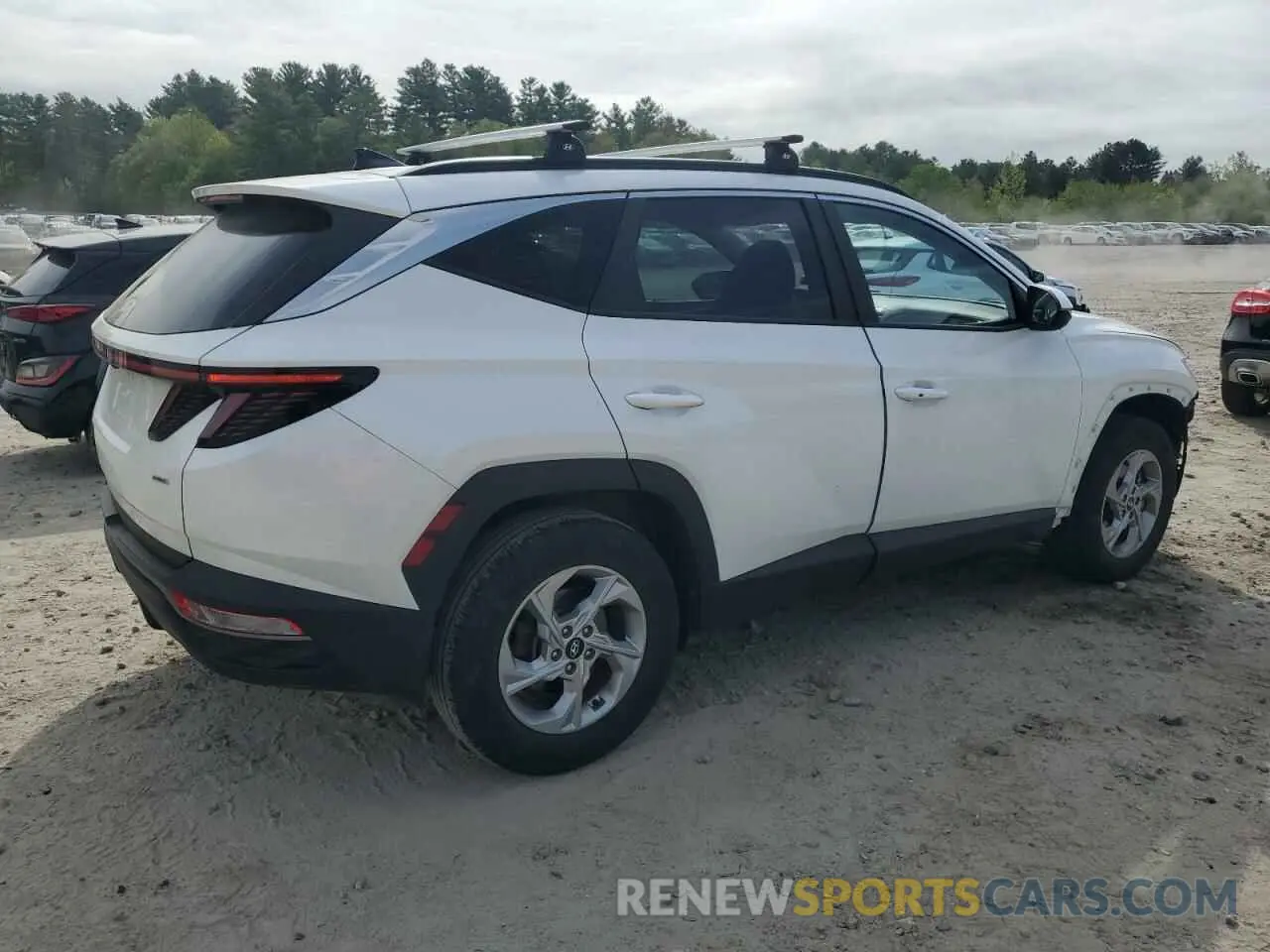 3 Photograph of a damaged car 5NMJBCAE9NH154689 HYUNDAI TUCSON 2022