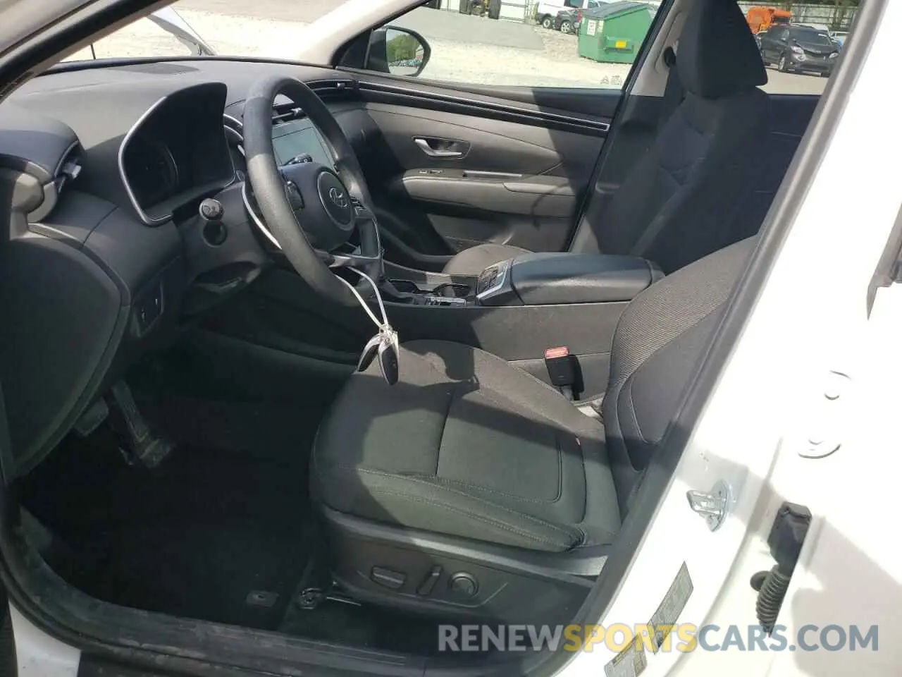 7 Photograph of a damaged car 5NMJBCAE9NH154689 HYUNDAI TUCSON 2022