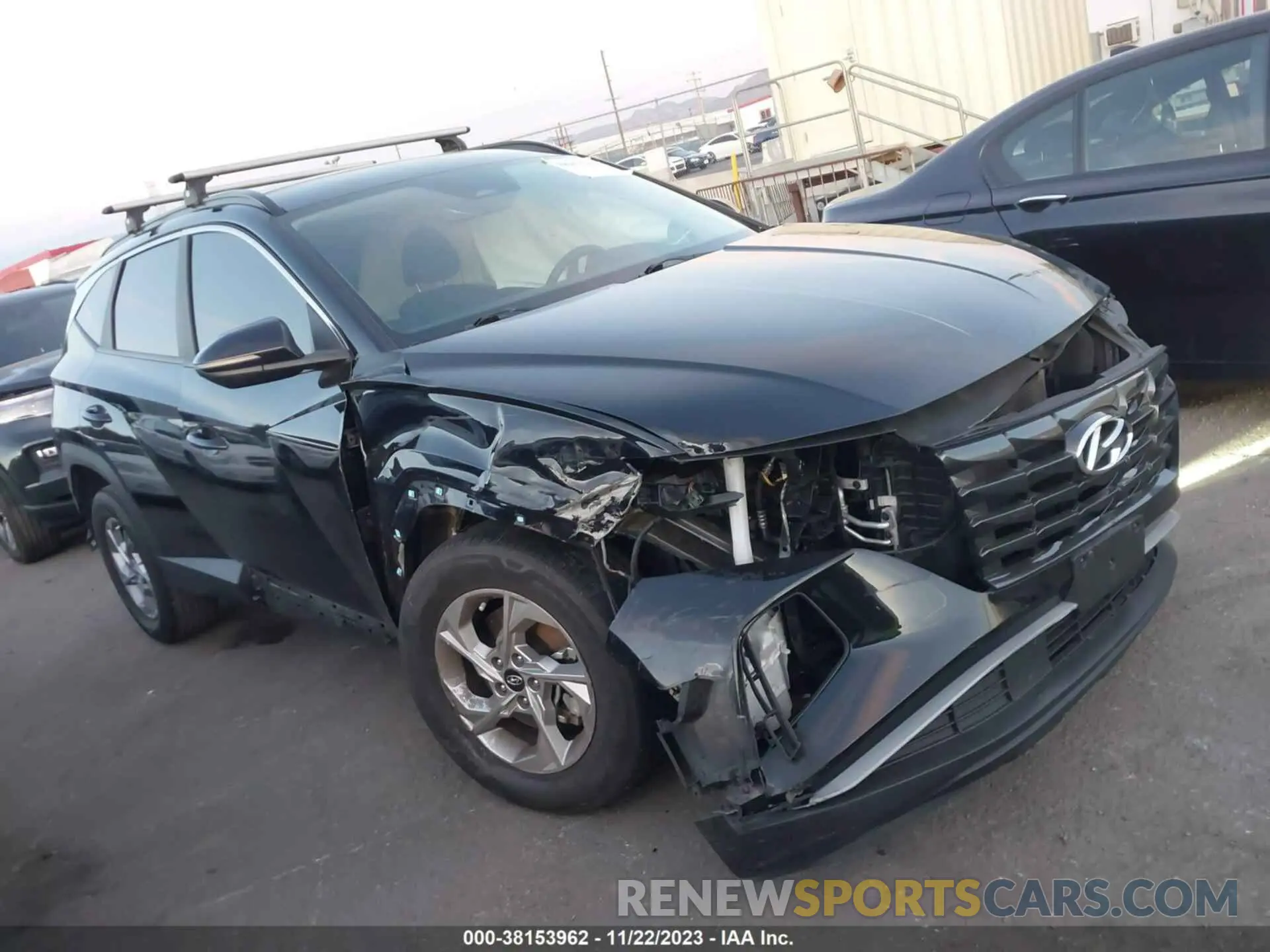 13 Photograph of a damaged car 5NMJBCAEXNH037882 HYUNDAI TUCSON 2022